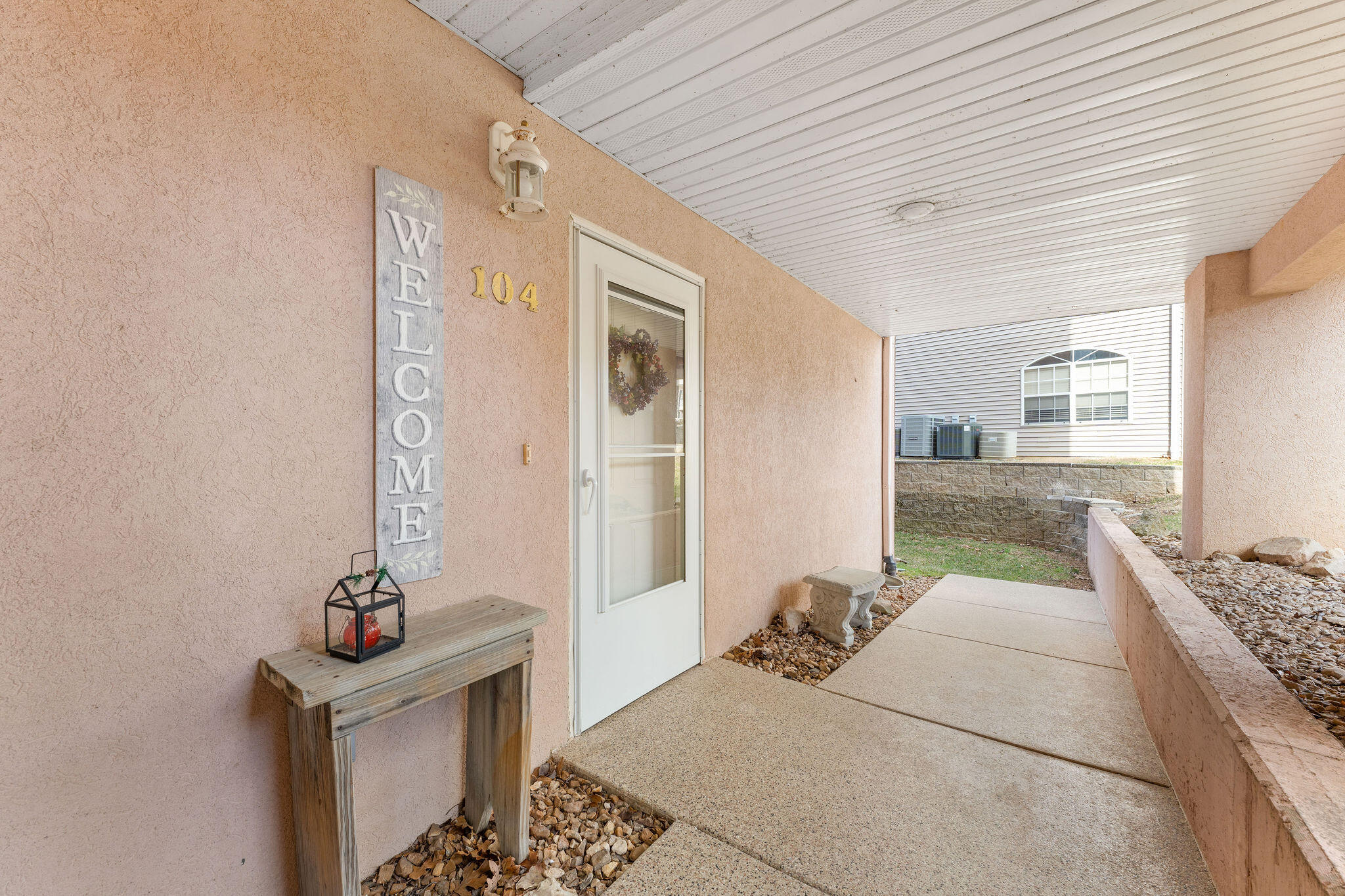 700 Emerald Pointe Drive Property Photo 27