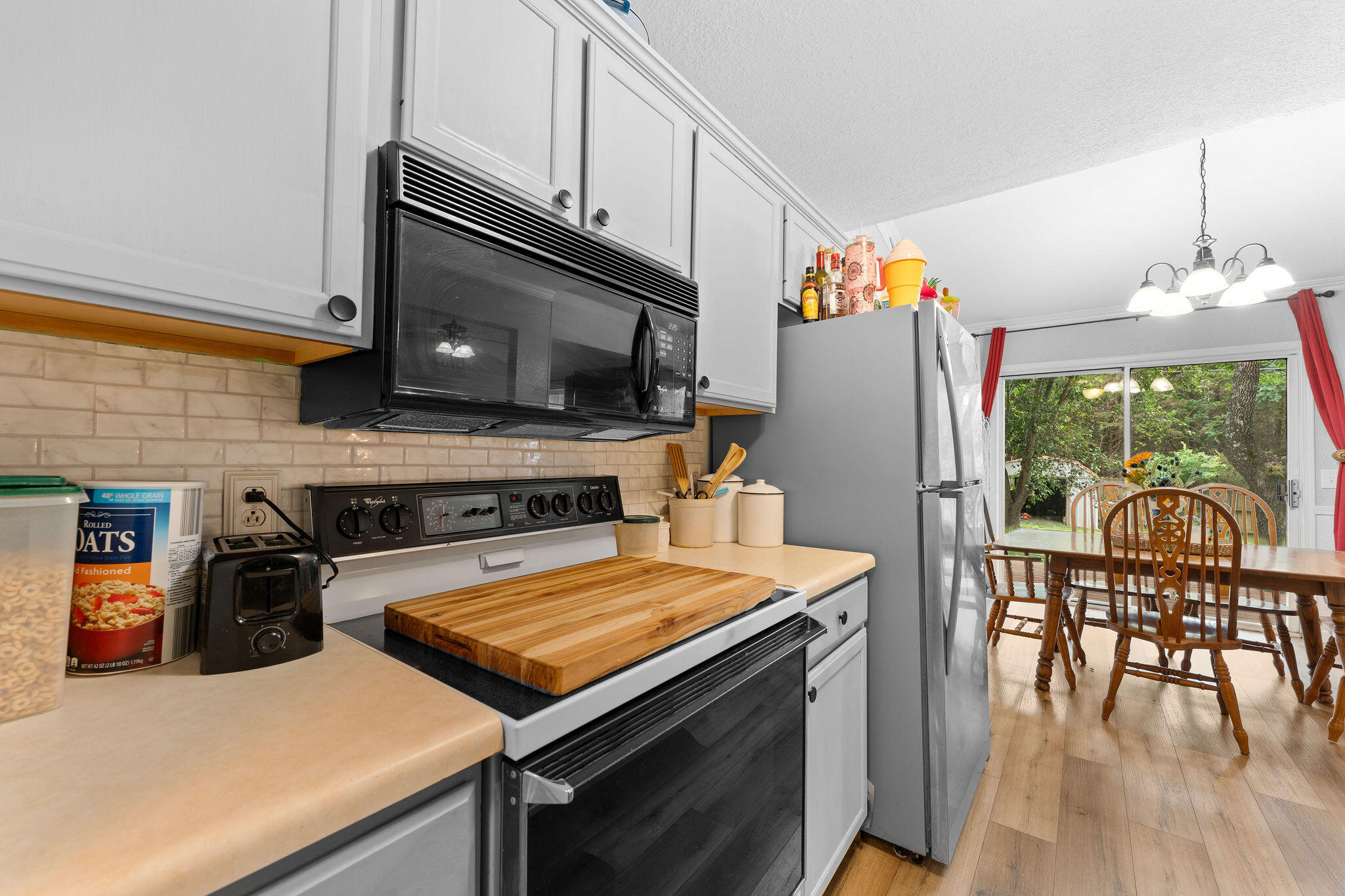 185 Eric Drive Property Photo 11