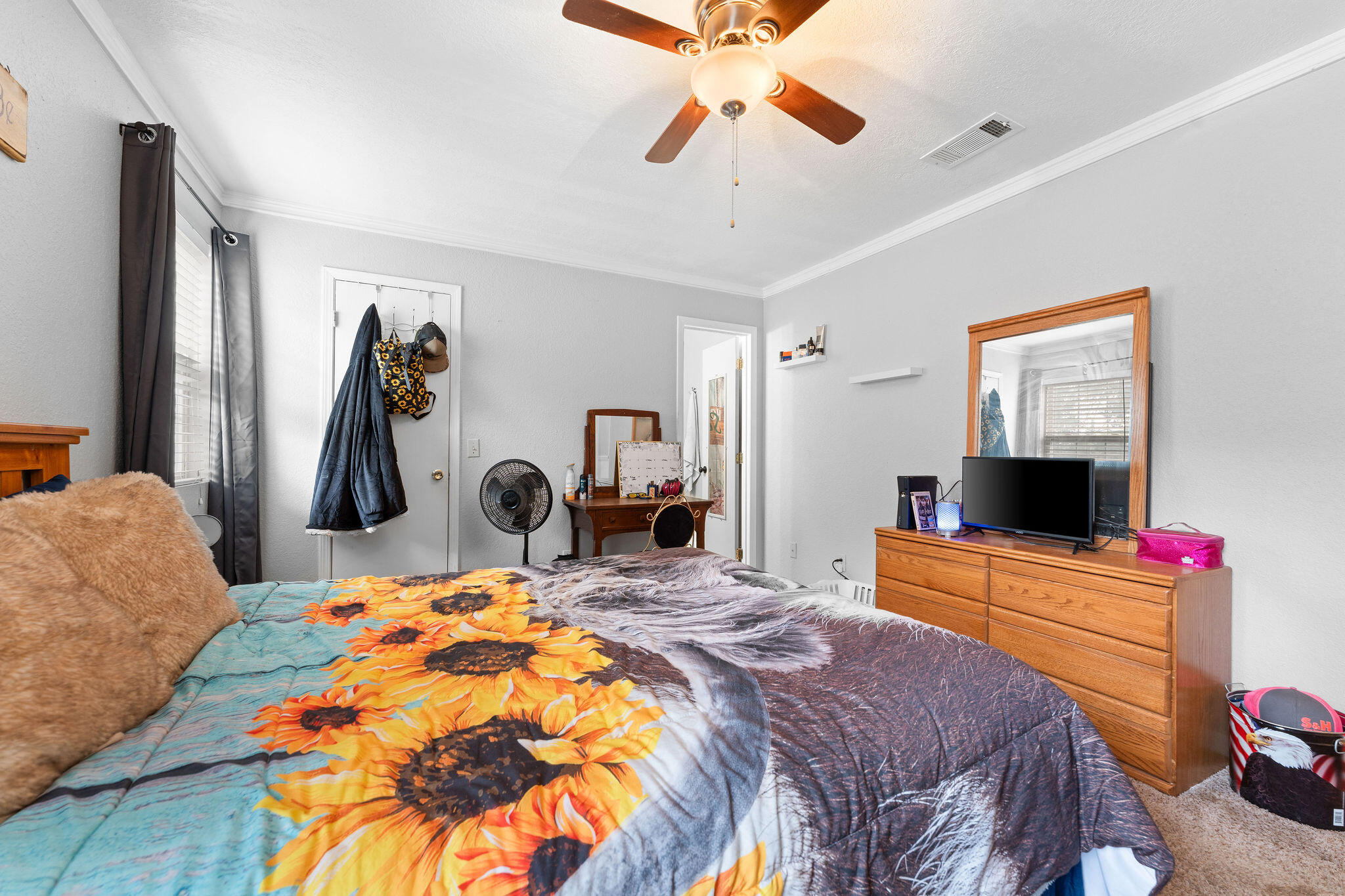 185 Eric Drive Property Photo 14