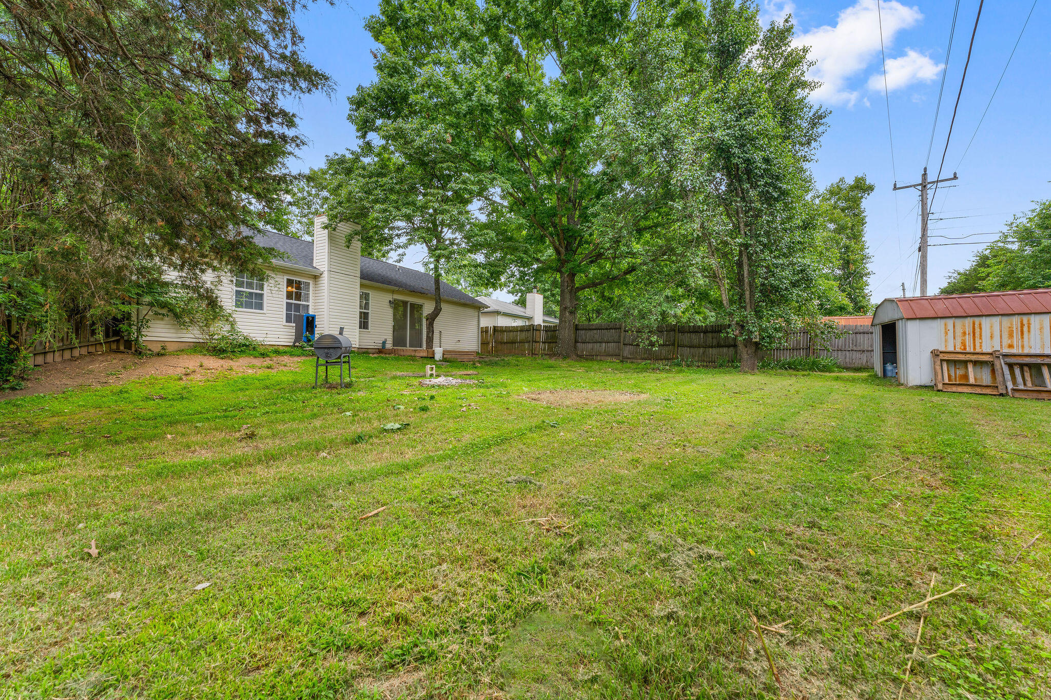 185 Eric Drive Property Photo 23