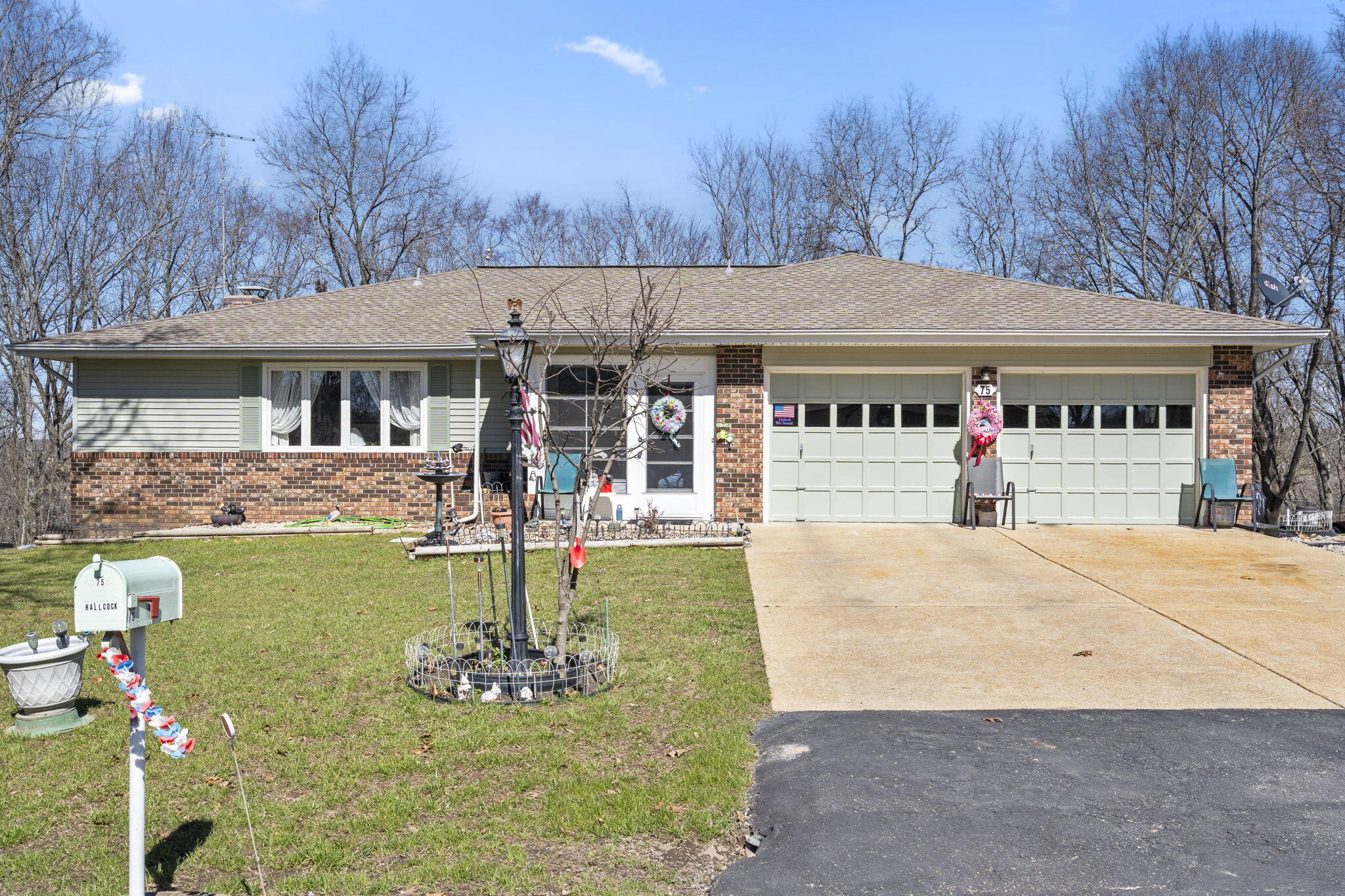 75 Northwoods Drive Property Photo 2
