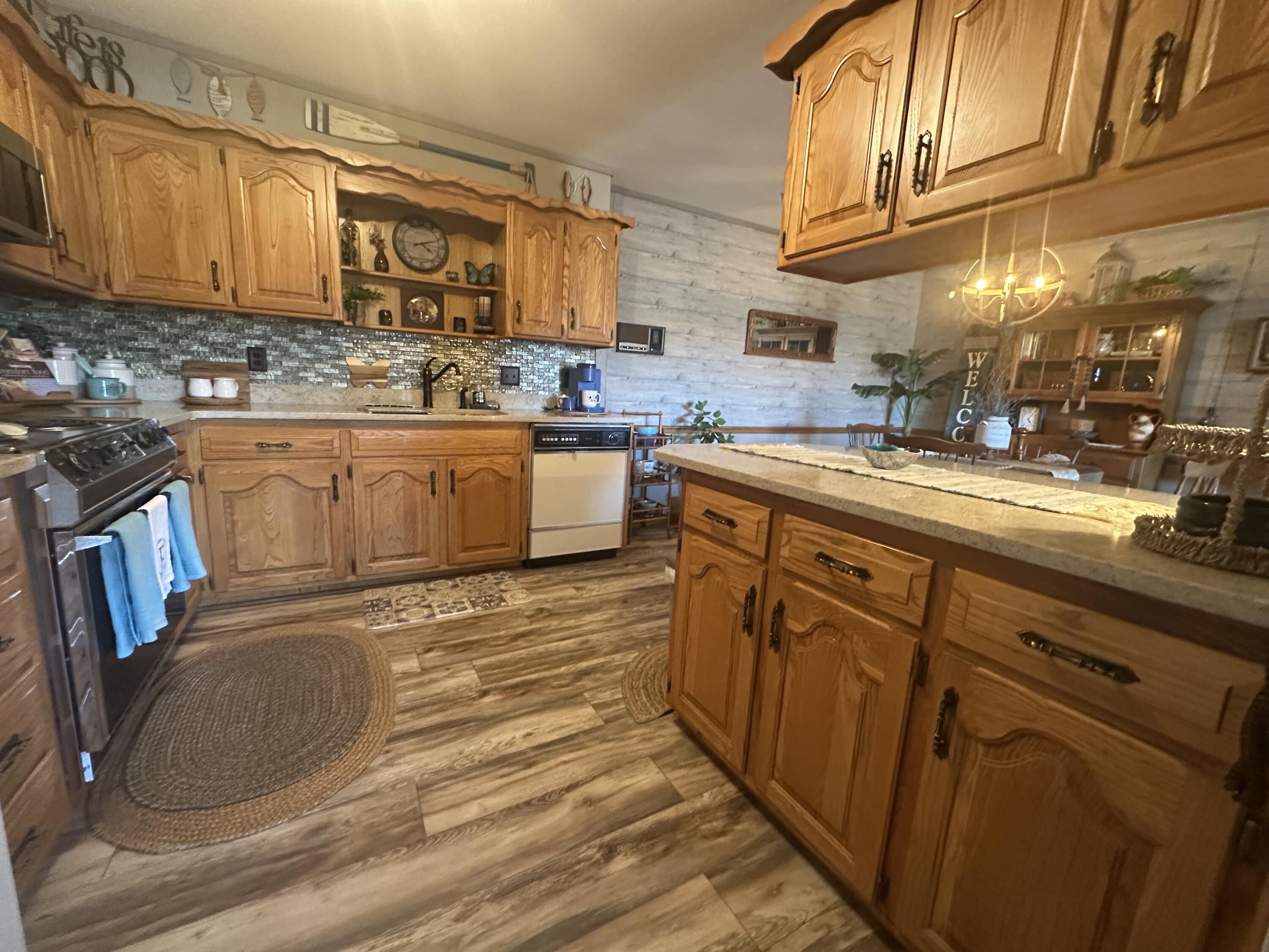 150 Wilshire Drive Property Photo 6