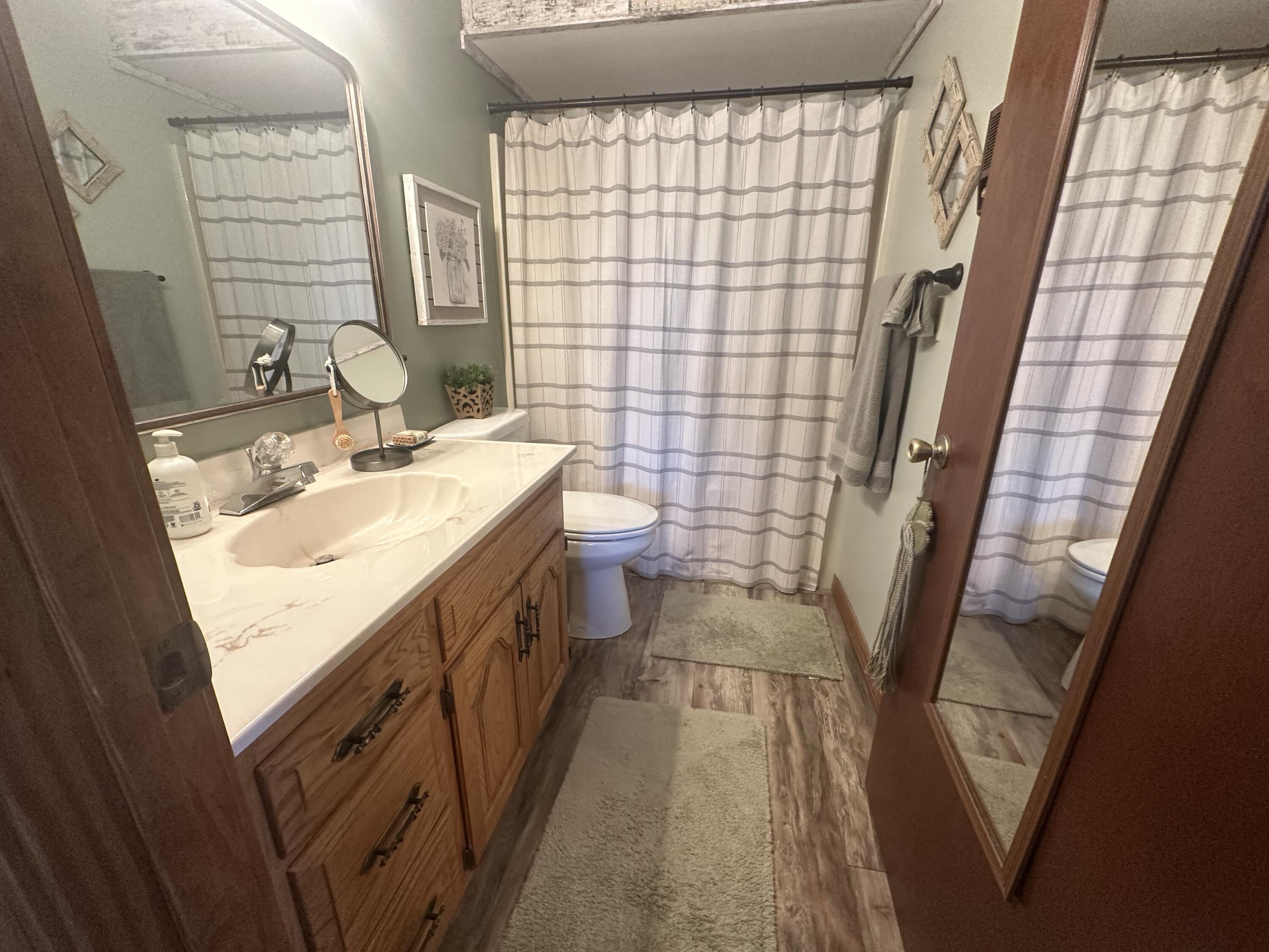 150 Wilshire Drive Property Photo 13