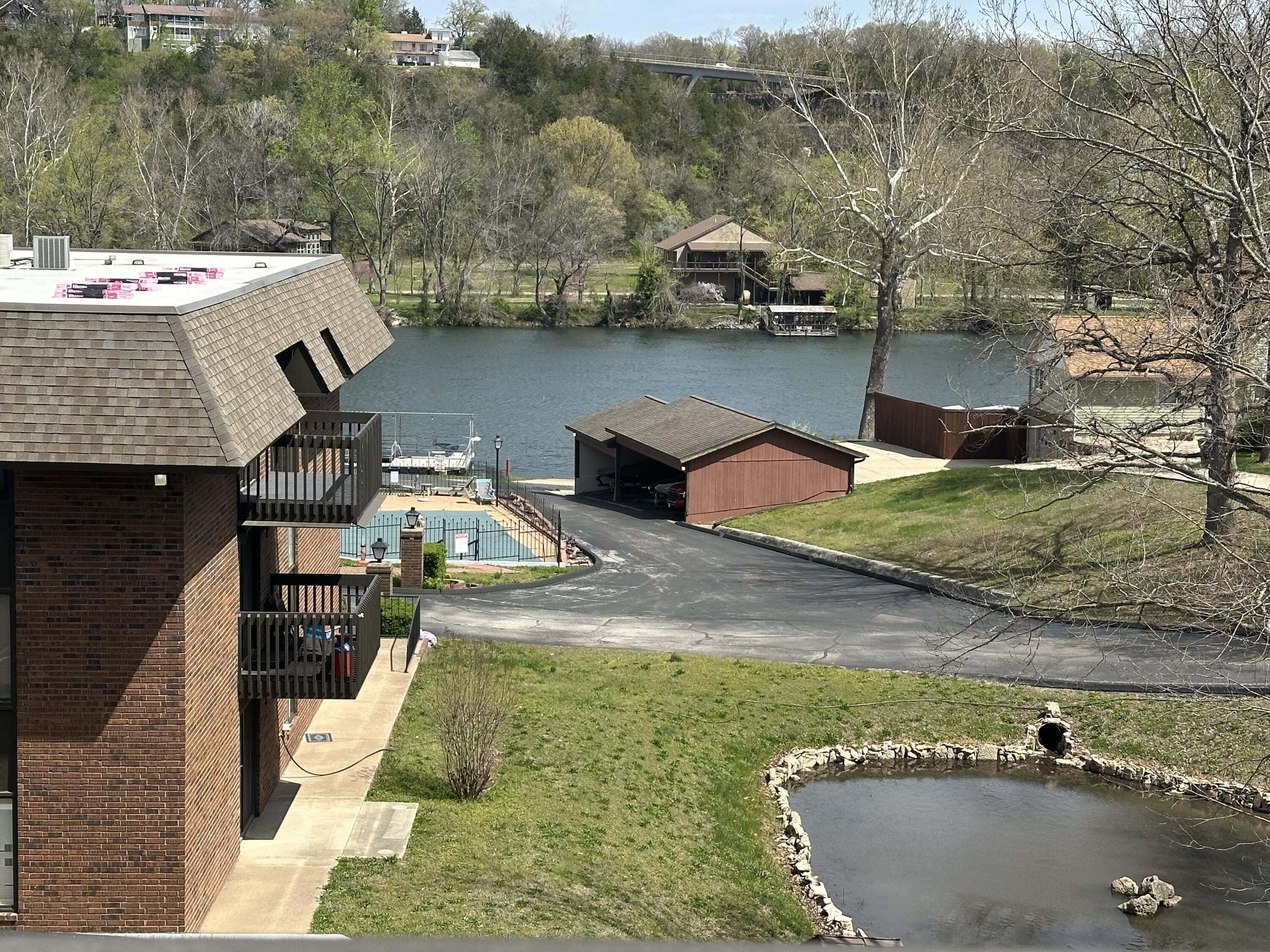 150 Wilshire Drive Property Photo 44