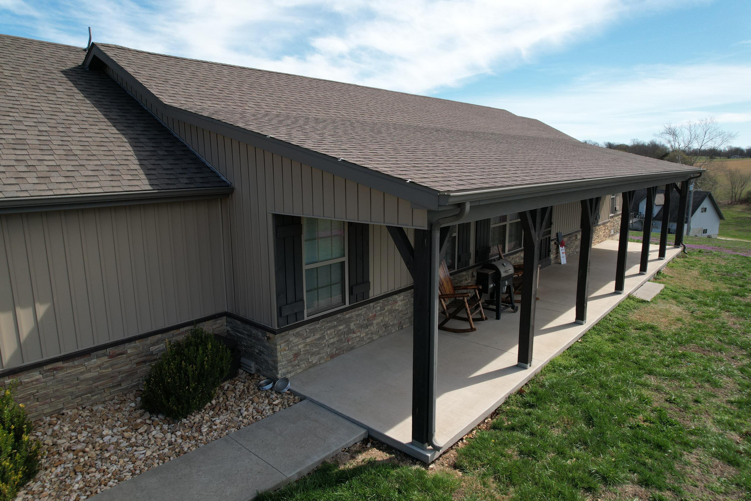 2652 Crumpley Drive Property Photo 4