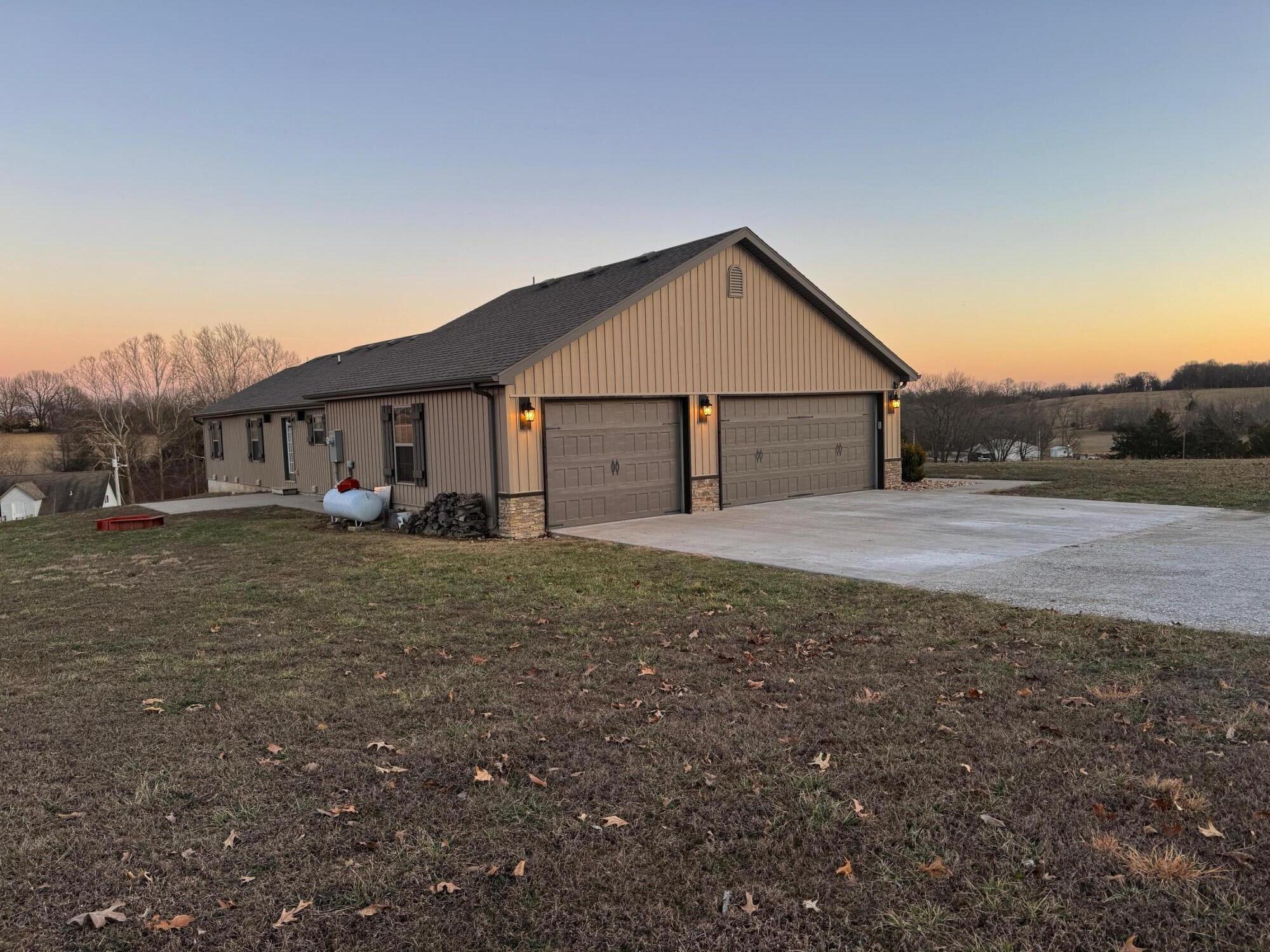 2652 Crumpley Drive Property Photo 14