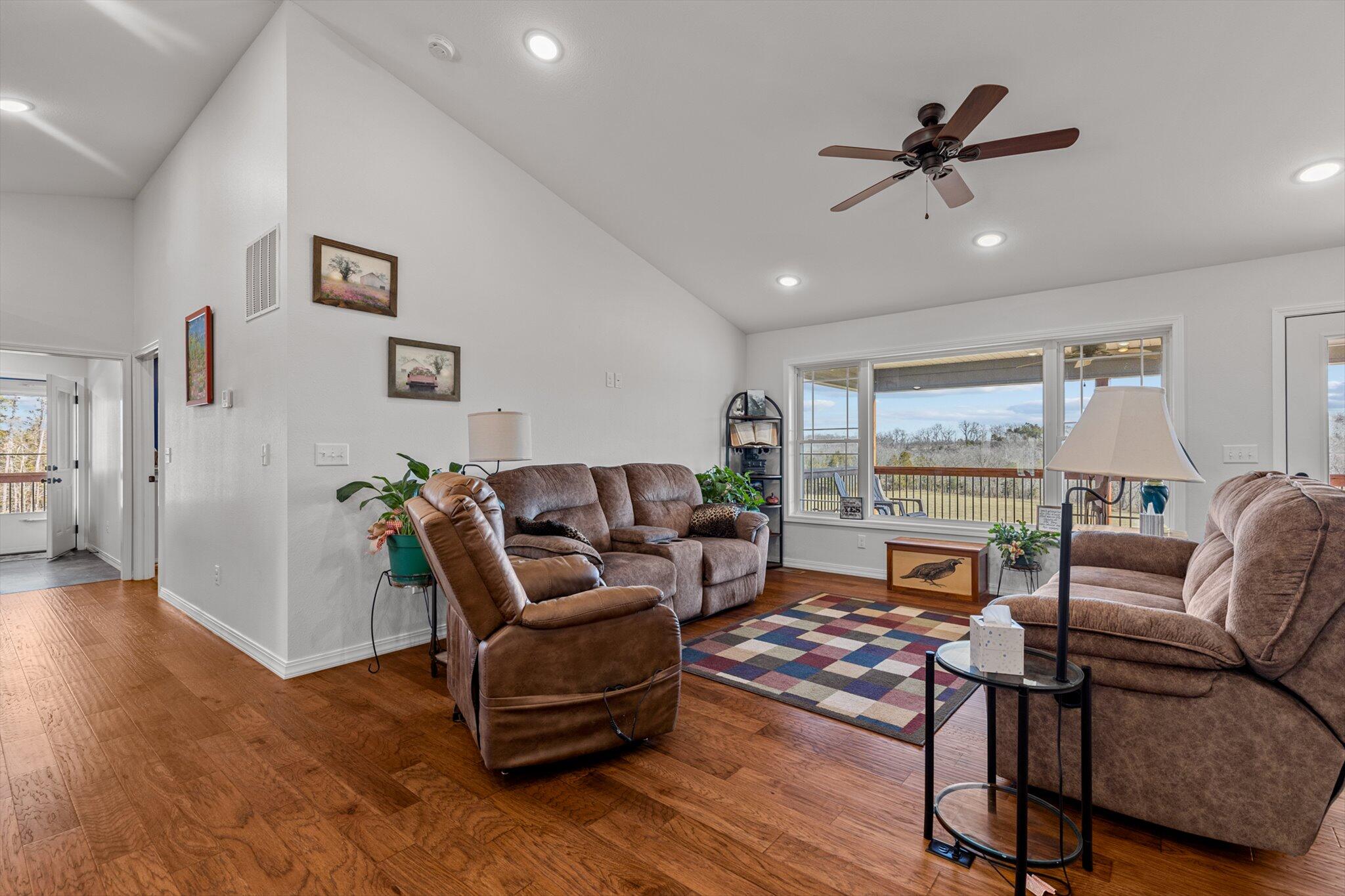 15221 Cleveland Road Property Photo 24