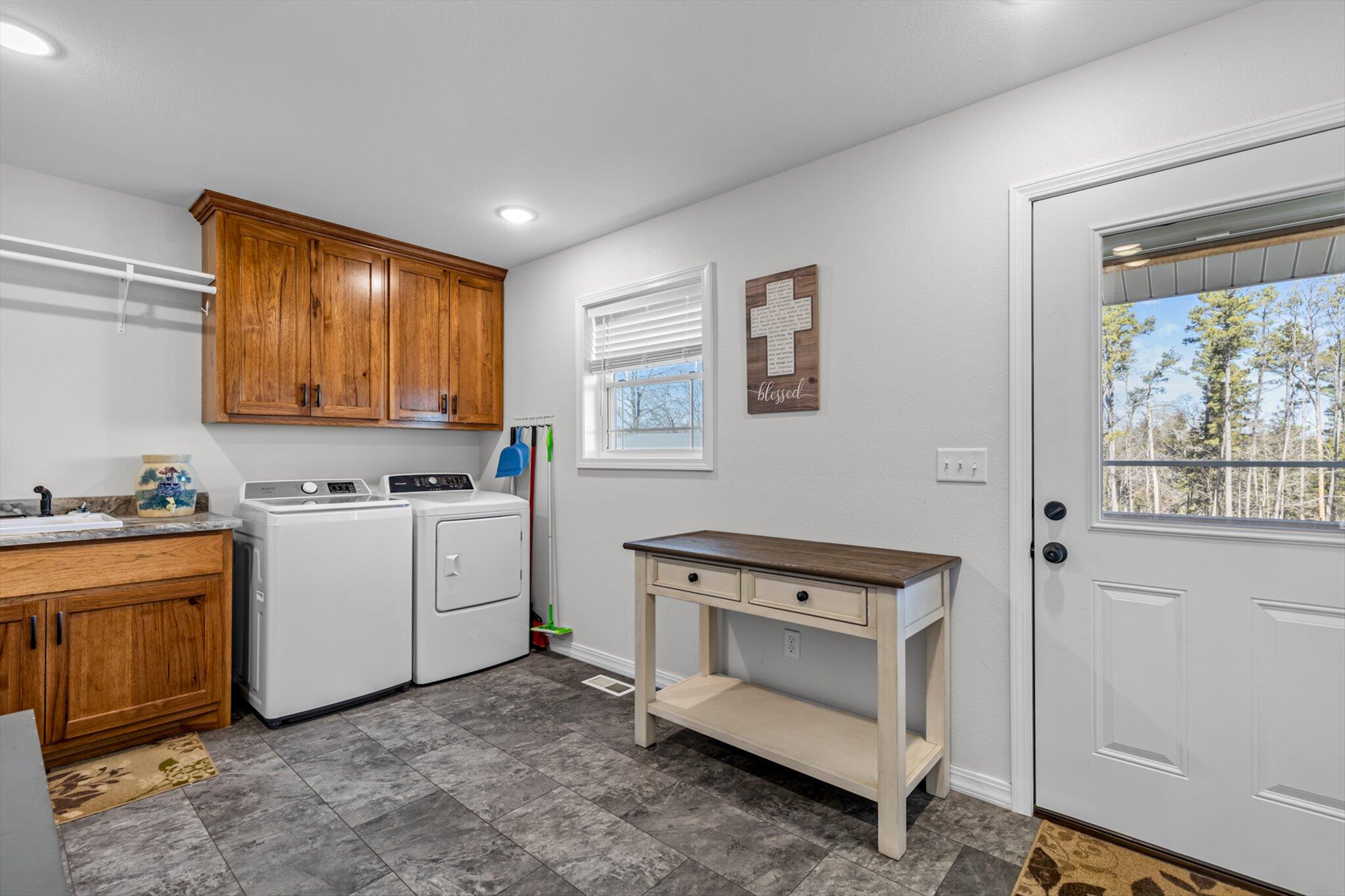 15221 Cleveland Road Property Photo 29