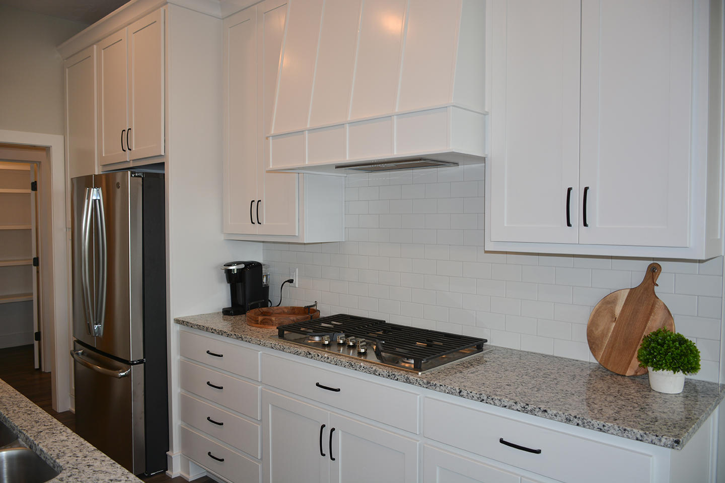 2422 East Swallow Street Property Photo 14