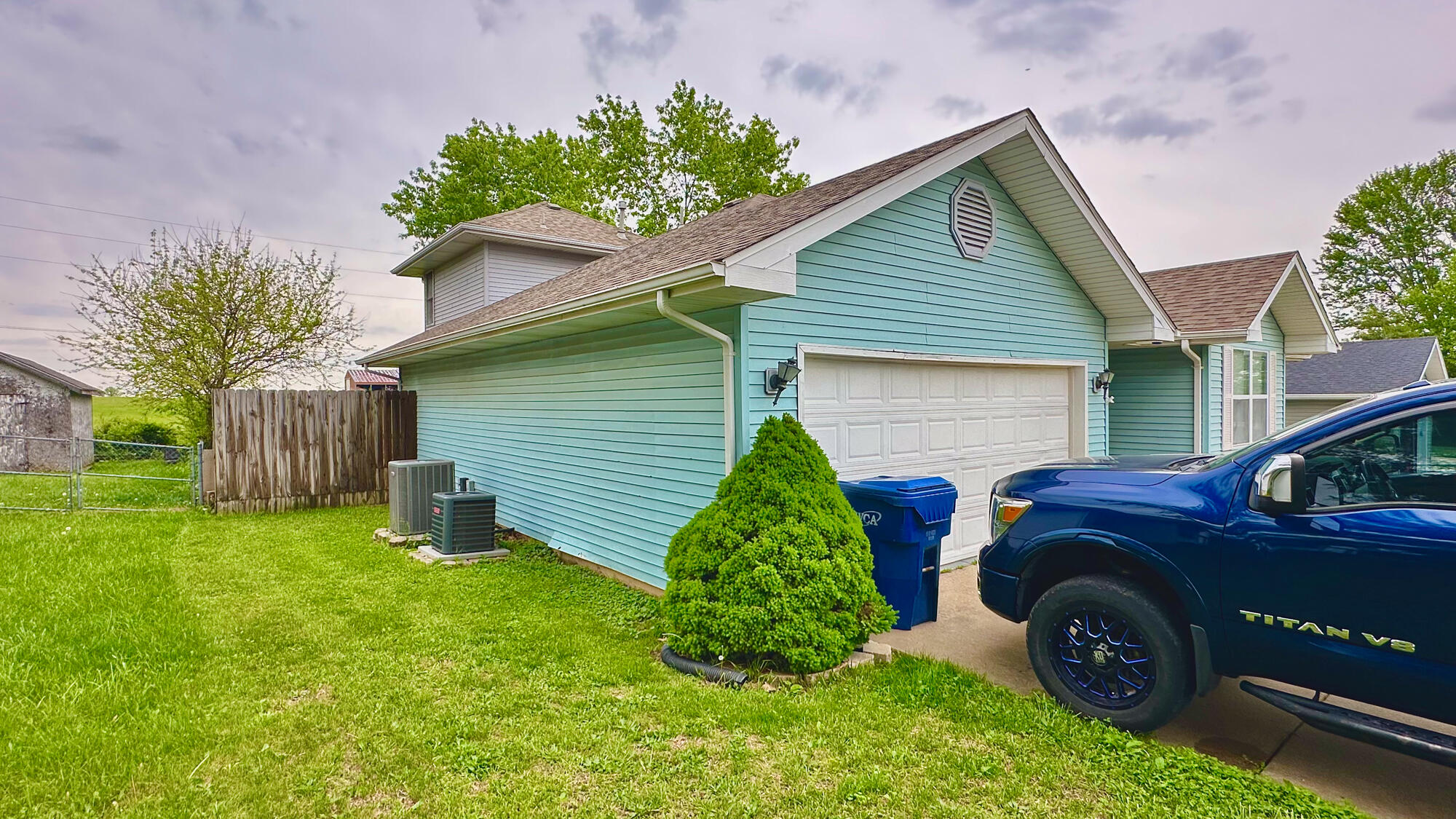 414 Barnard Avenue Property Photo 2