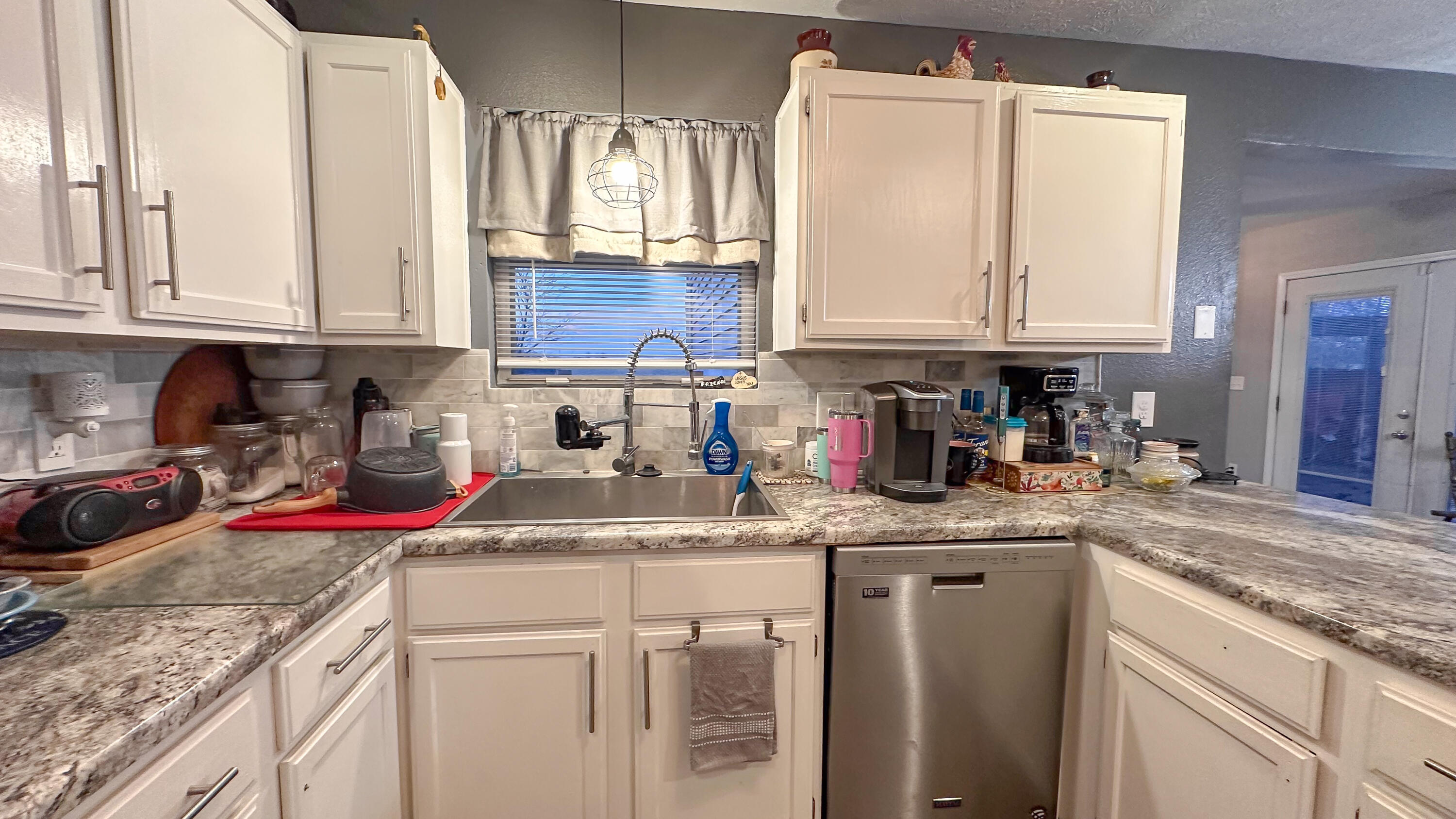 414 Barnard Avenue Property Photo 10
