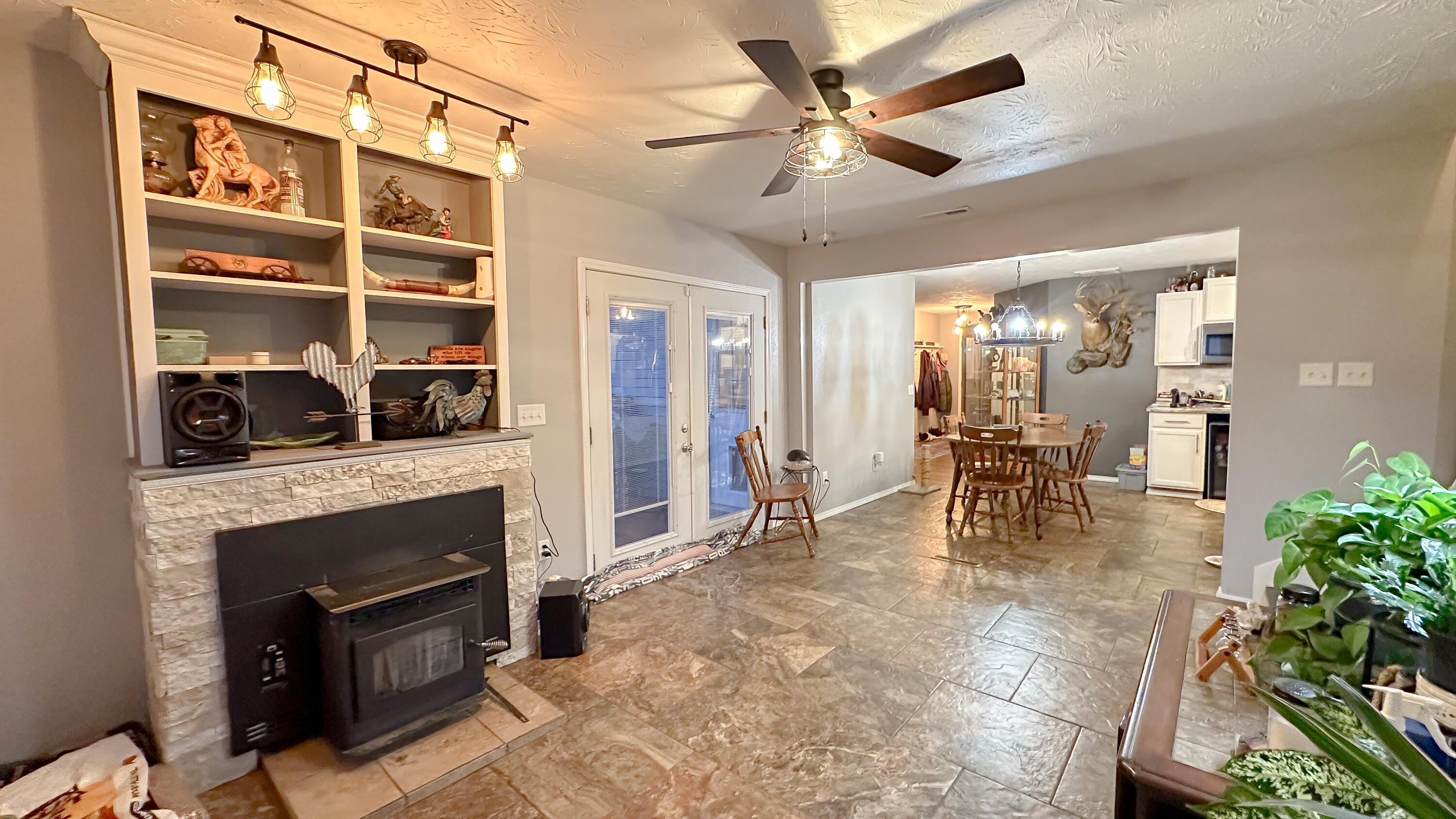 414 Barnard Avenue Property Photo 15