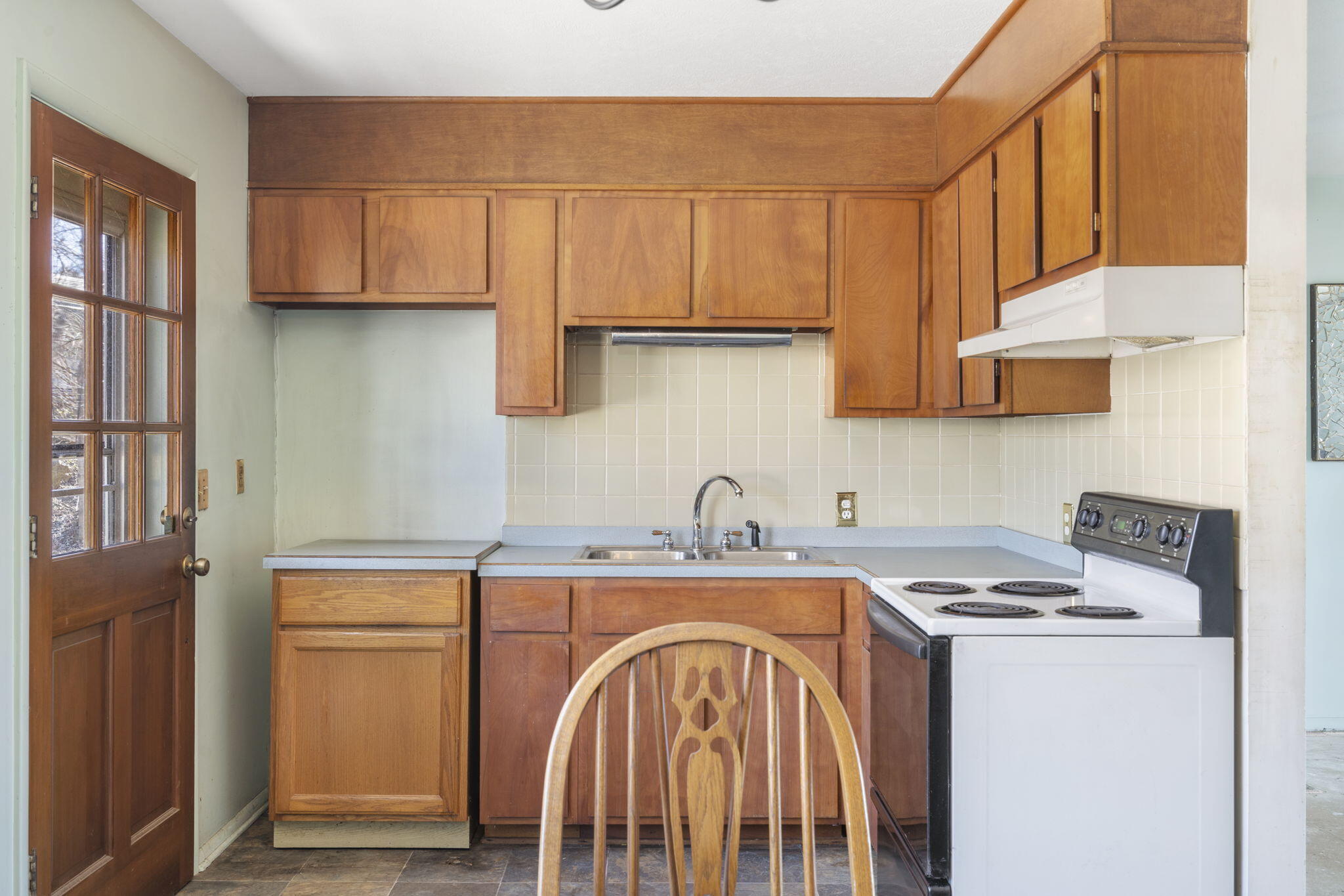 147 Eastlake Street Property Photo 10