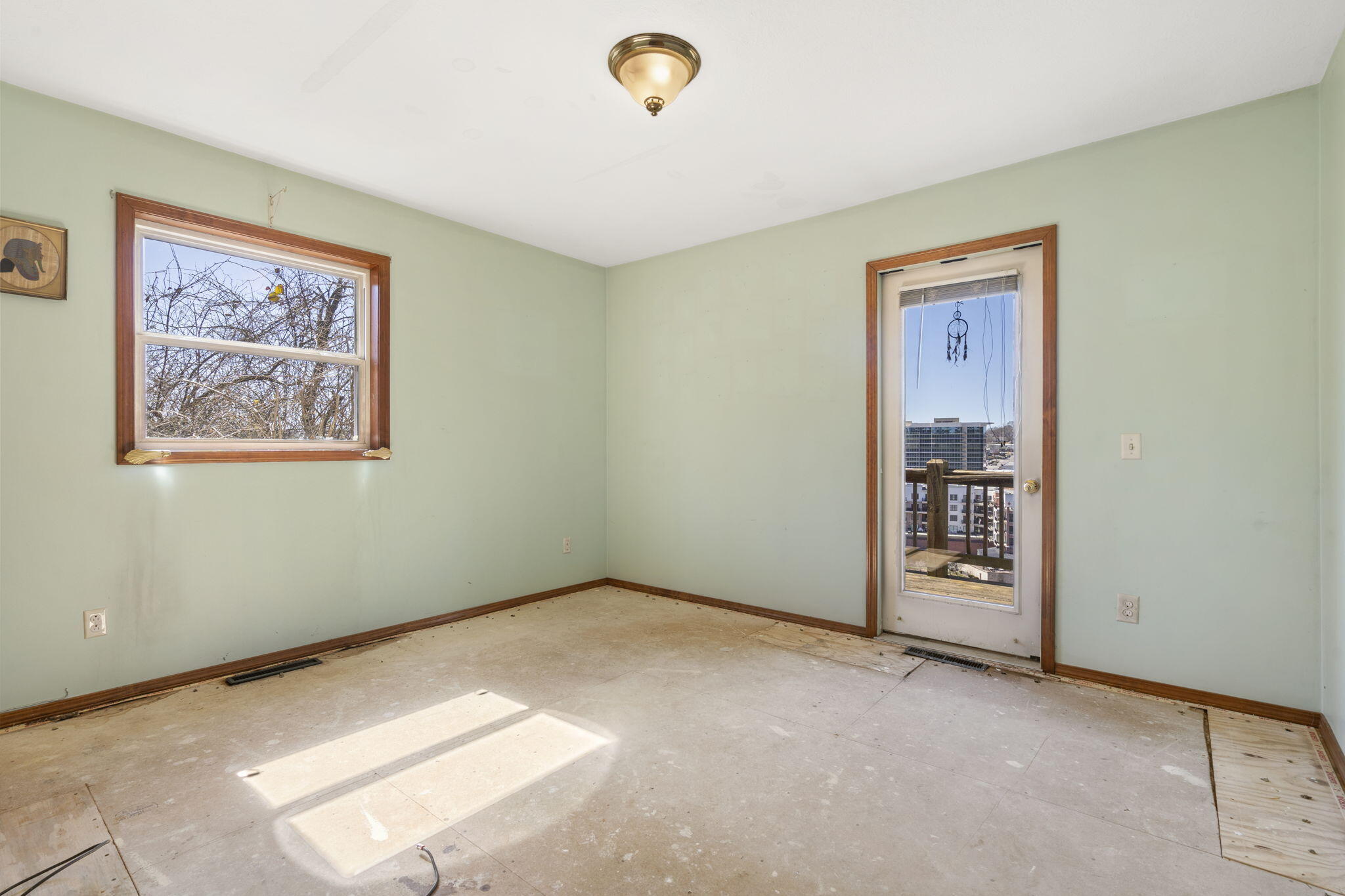 147 Eastlake Street Property Photo 12