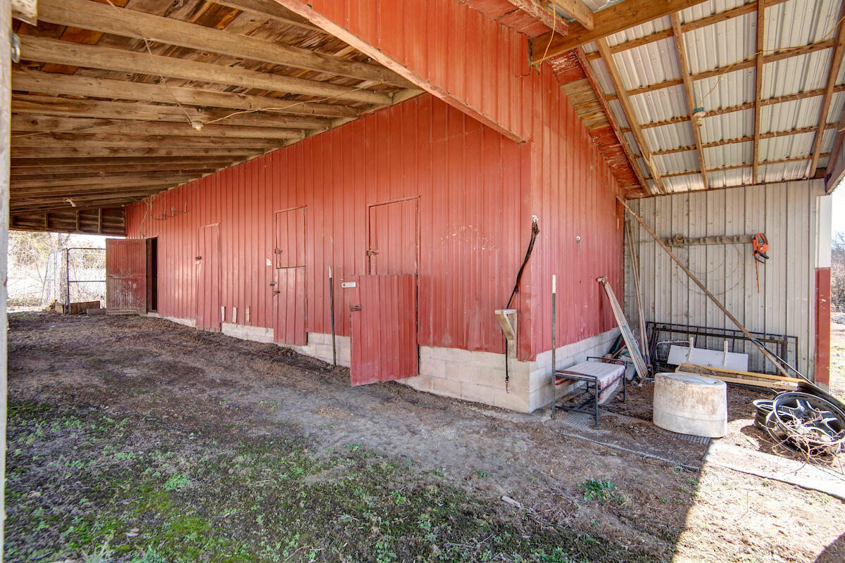 13726 County Road 5-300 Property Photo 20