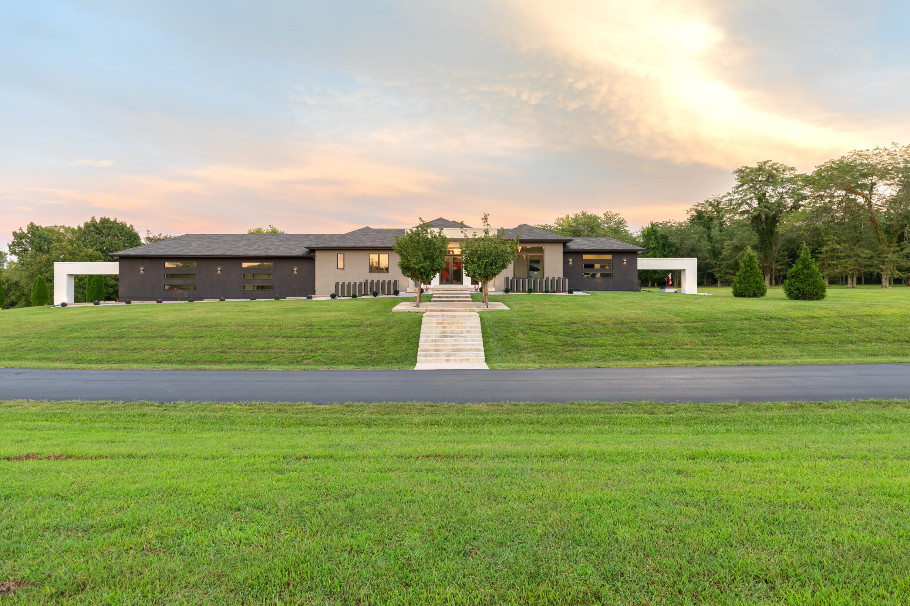 6298 East Summit View Drive Property Photo 87