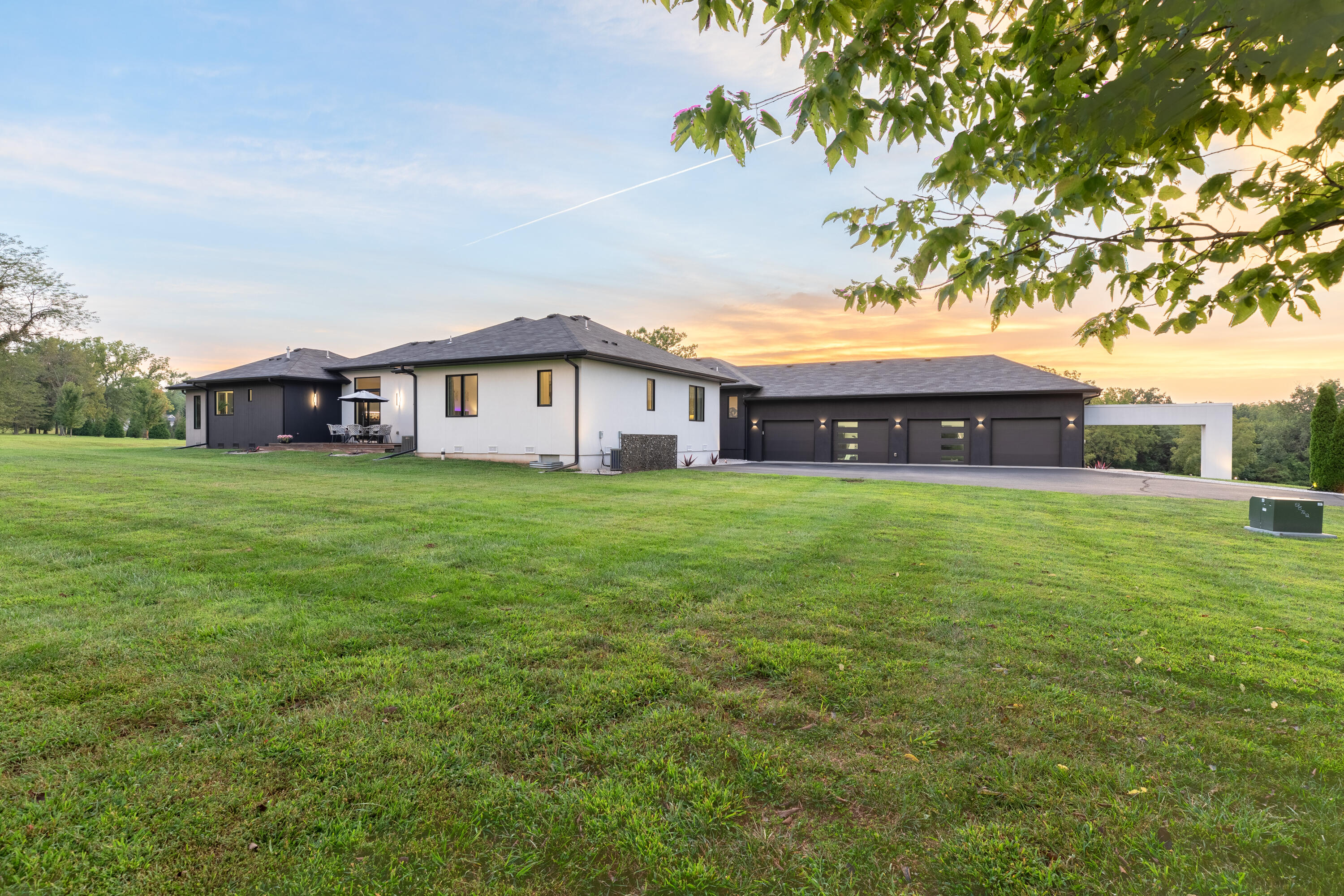 6298 East Summit View Drive Property Photo 90