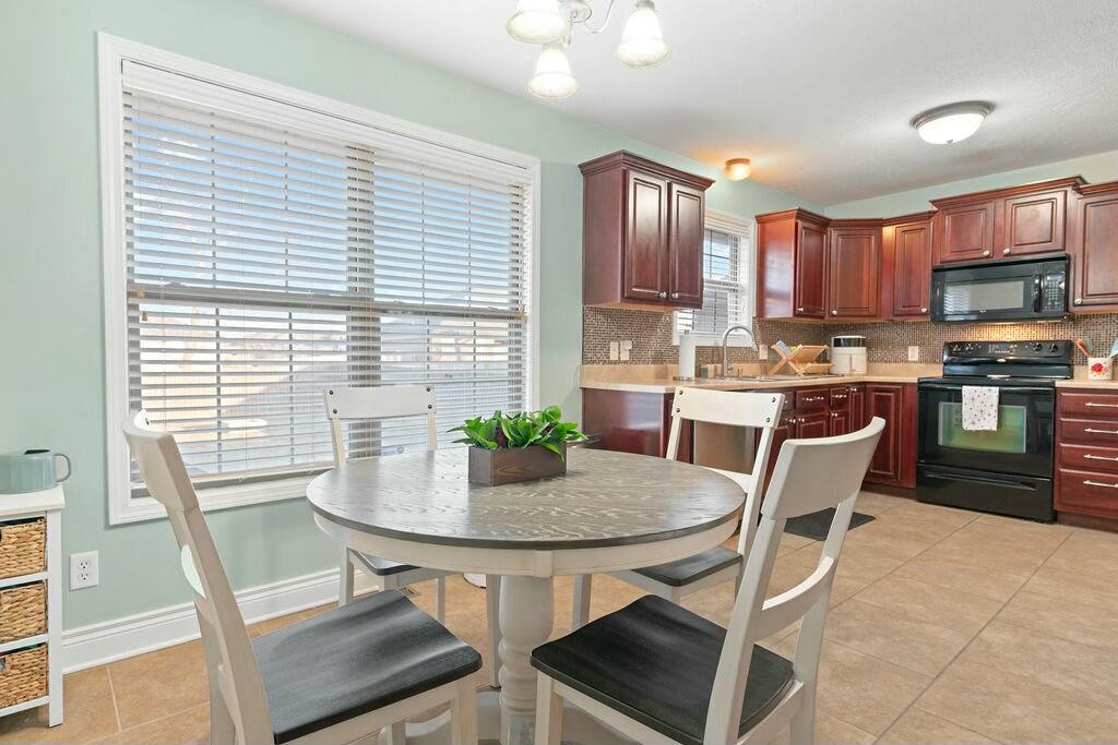 3908 North Grassland Drive Property Photo 11