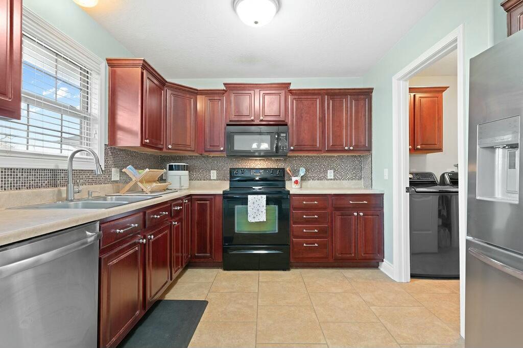 3908 North Grassland Drive Property Photo 12