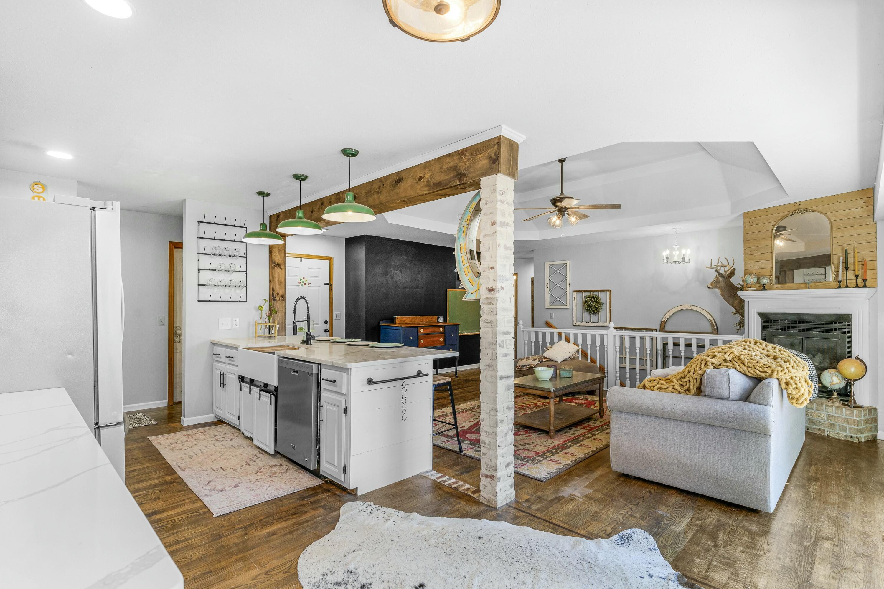 825 Pershing Street Property Photo 12