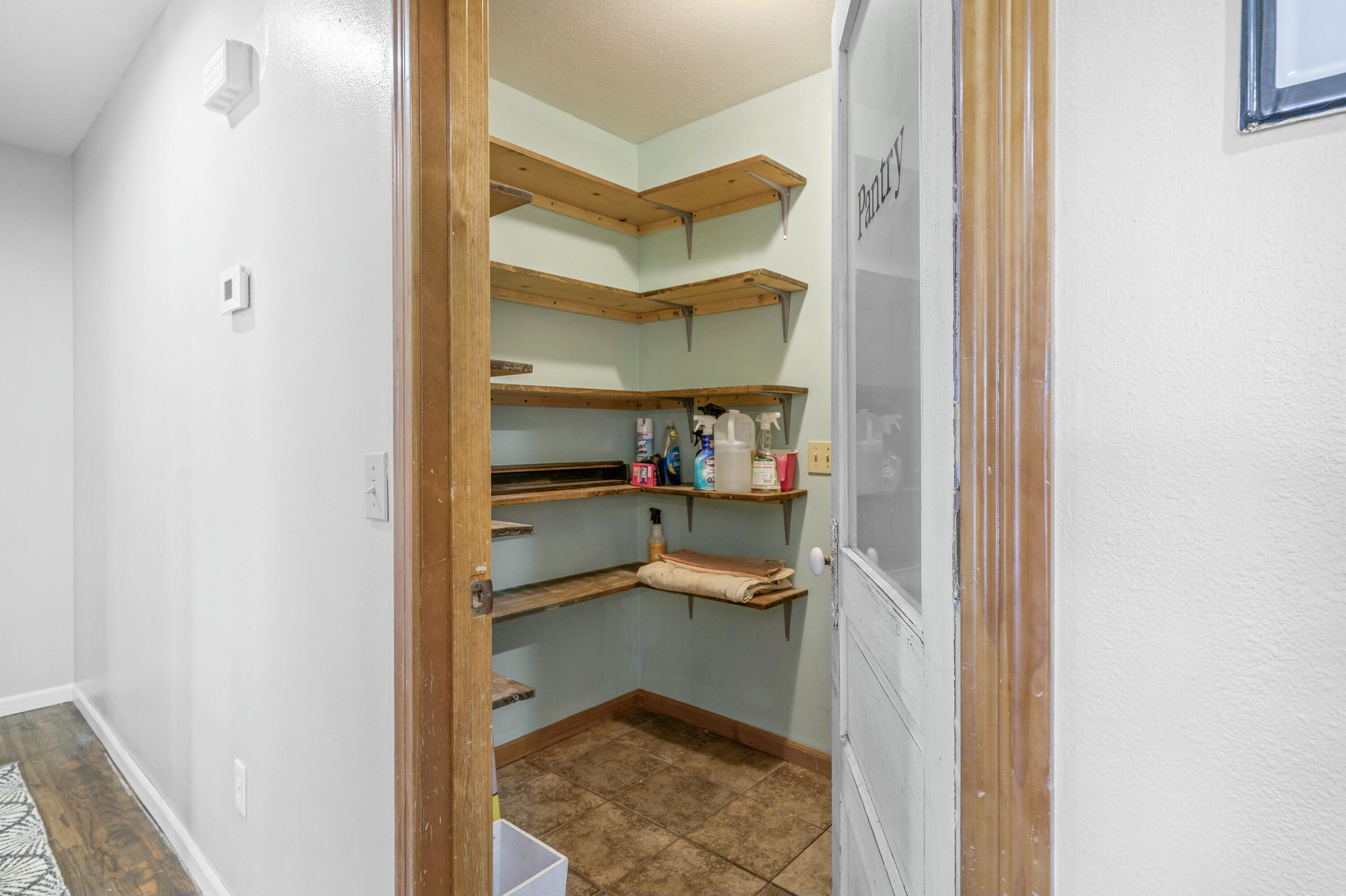 825 Pershing Street Property Photo 16