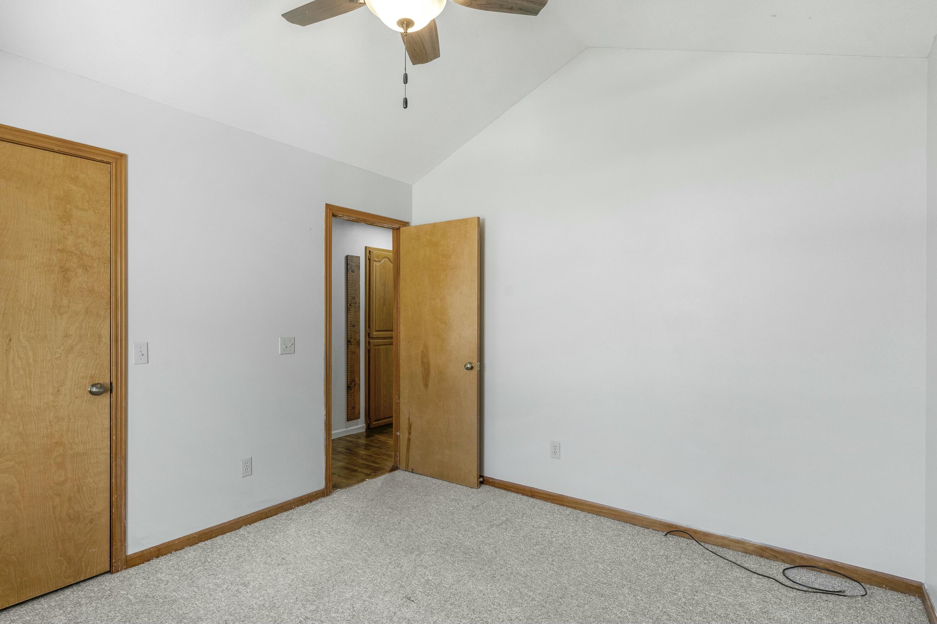 825 Pershing Street Property Photo 27