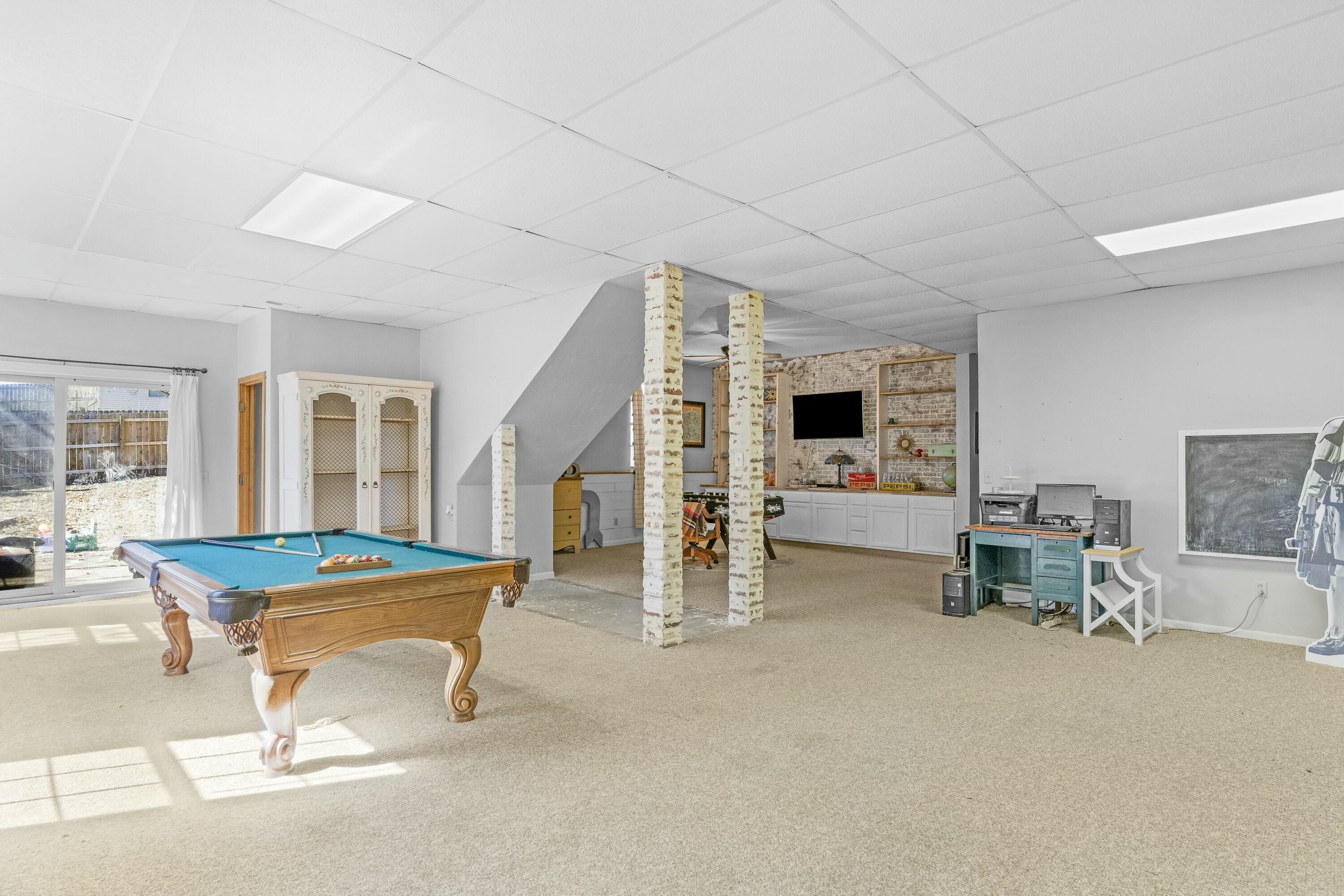 825 Pershing Street Property Photo 32