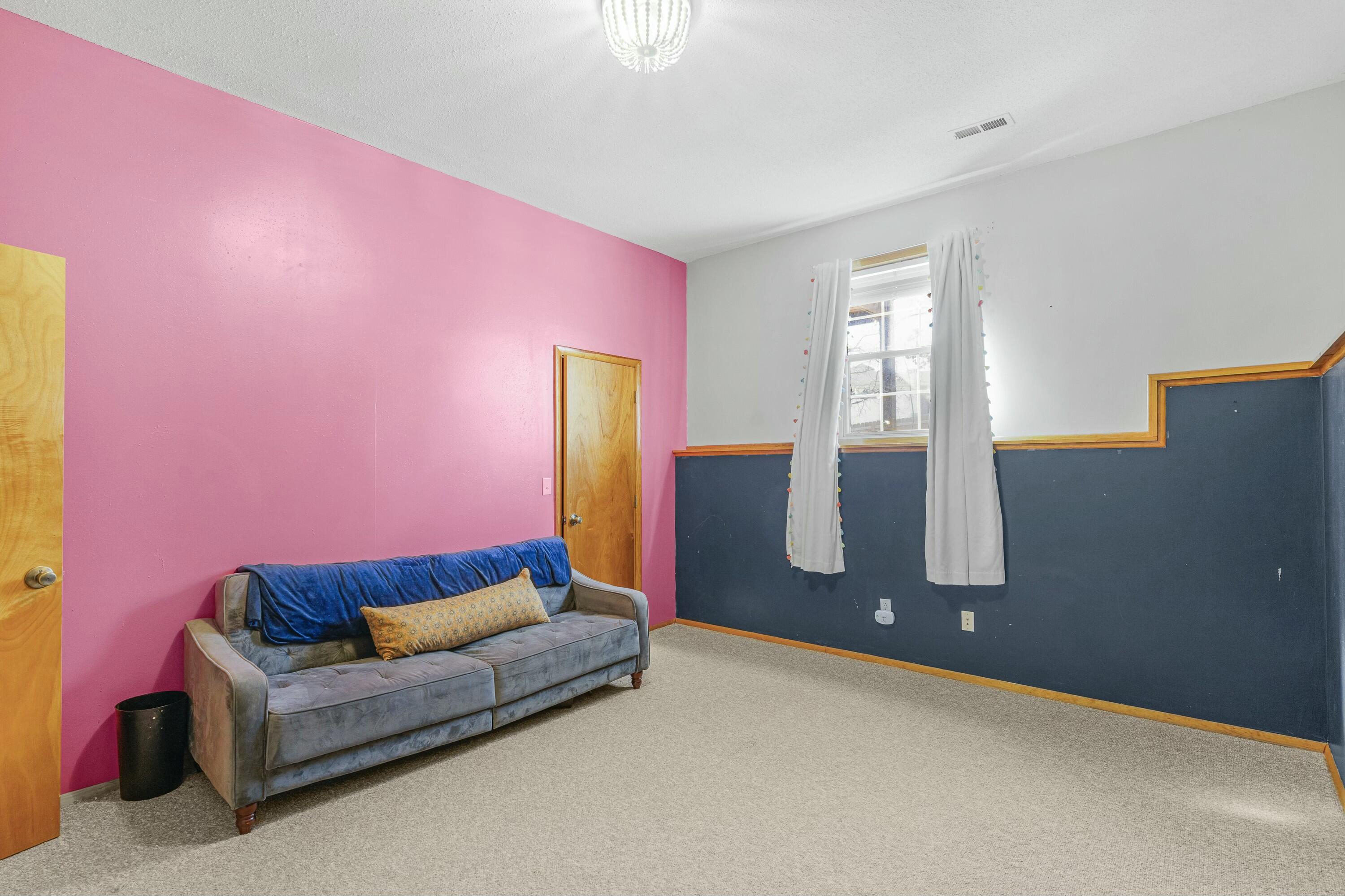 825 Pershing Street Property Photo 39