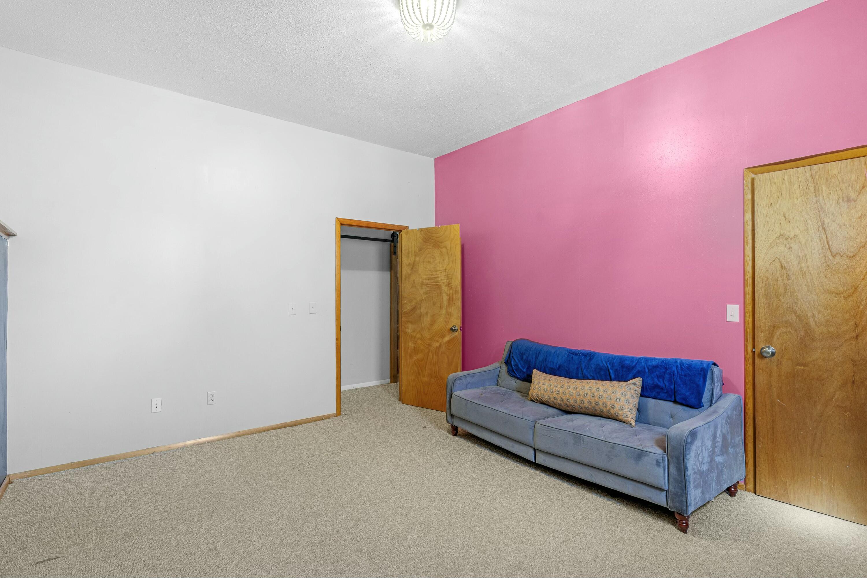 825 Pershing Street Property Photo 40