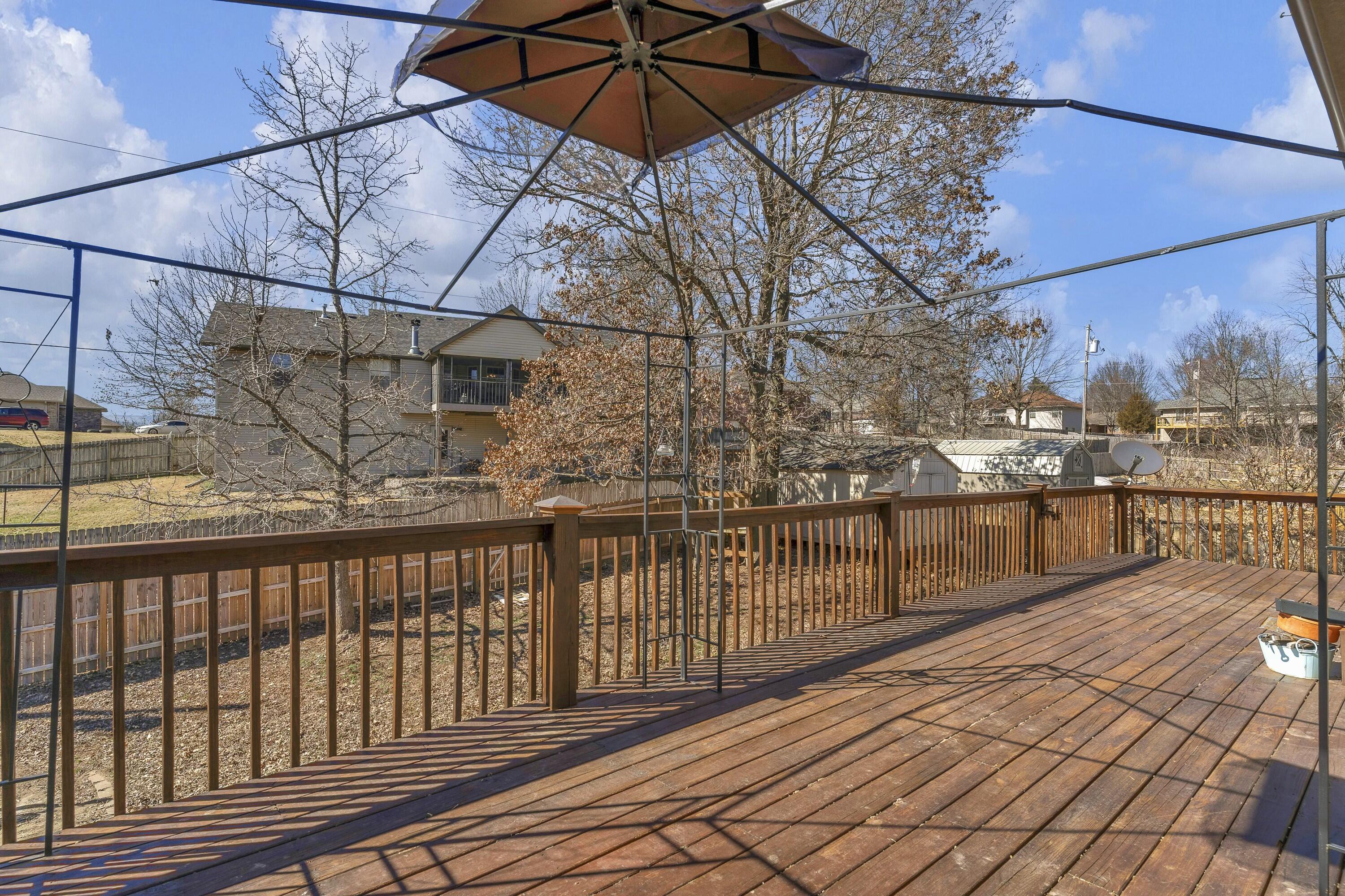 825 Pershing Street Property Photo 42