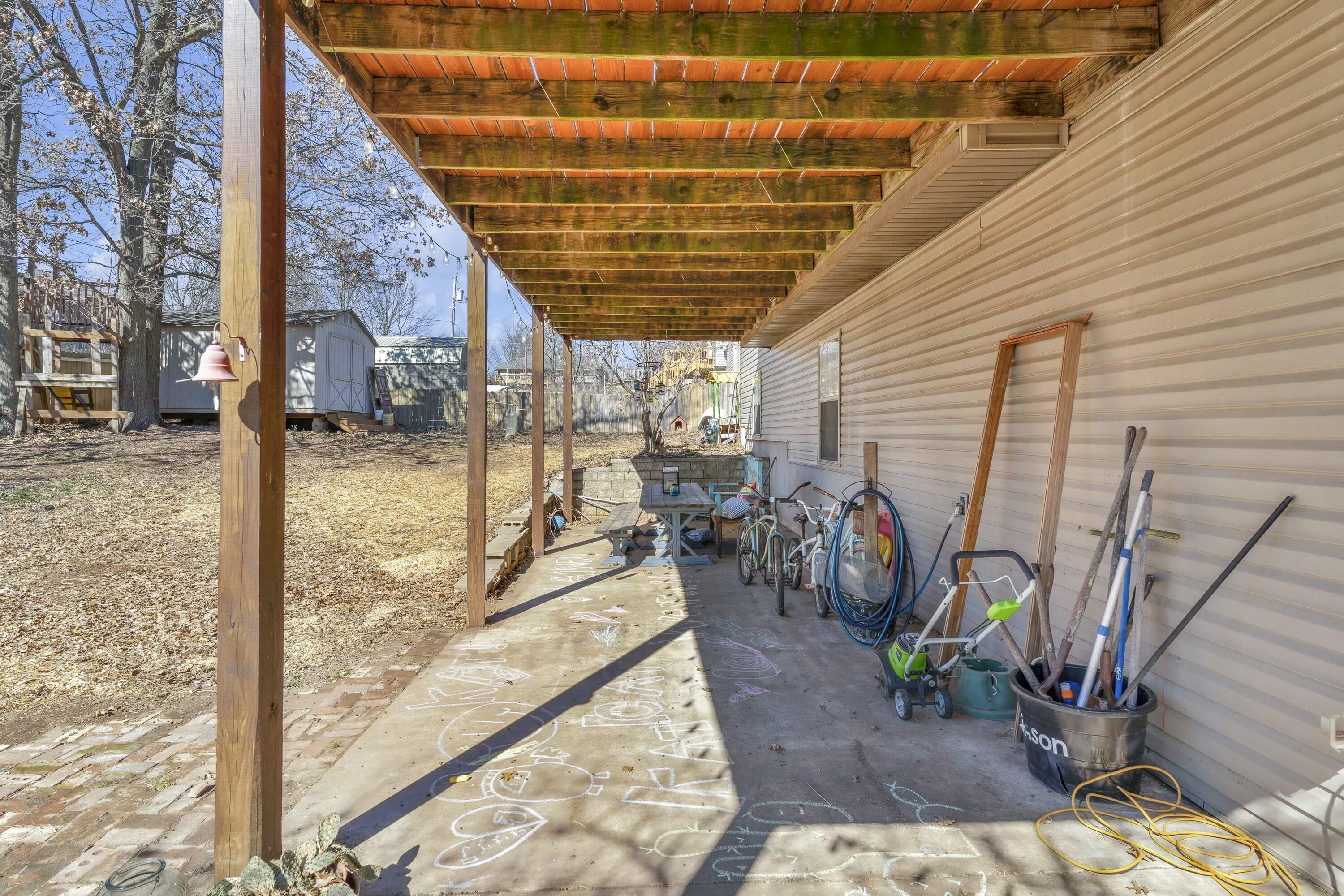 825 Pershing Street Property Photo 43