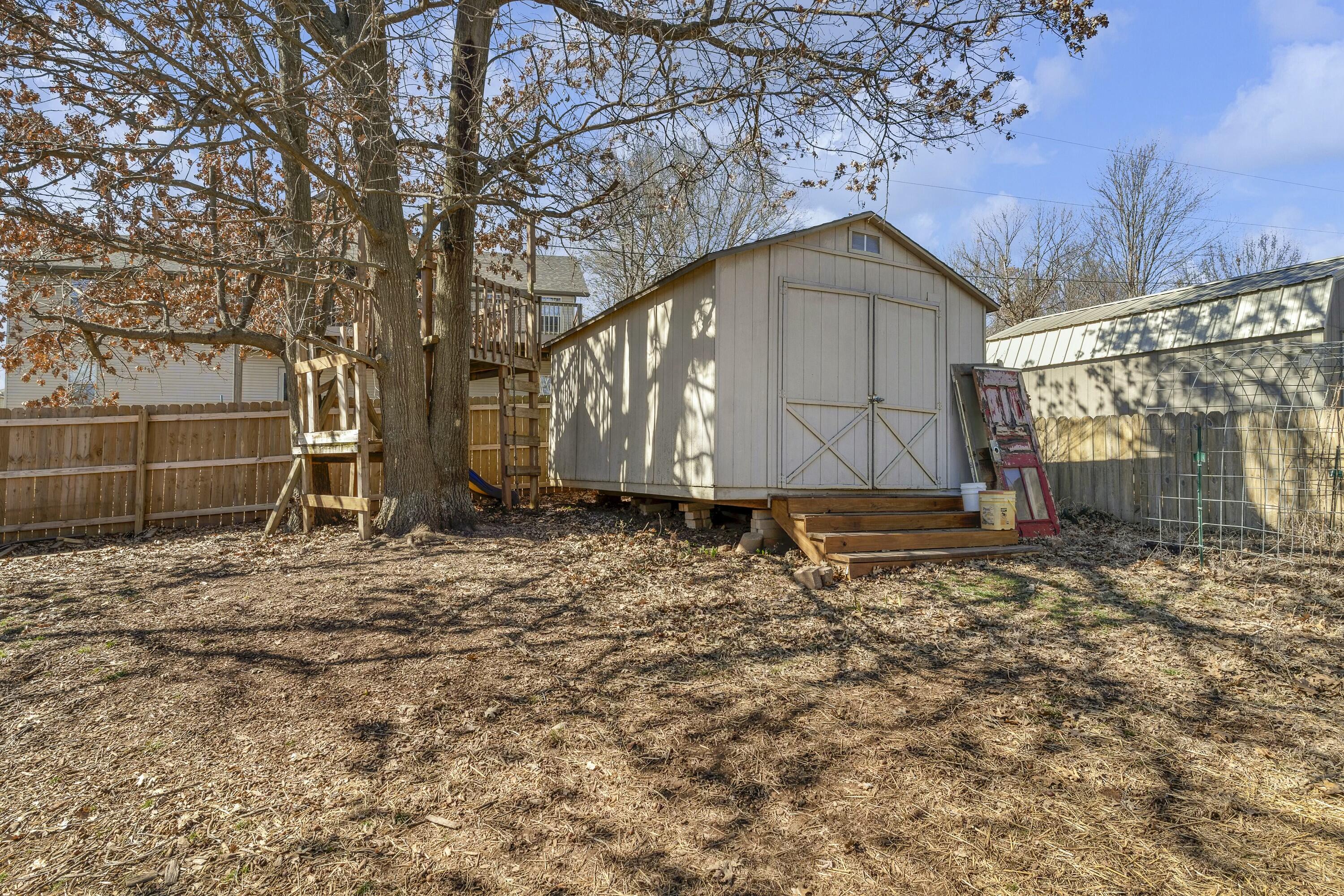 825 Pershing Street Property Photo 46