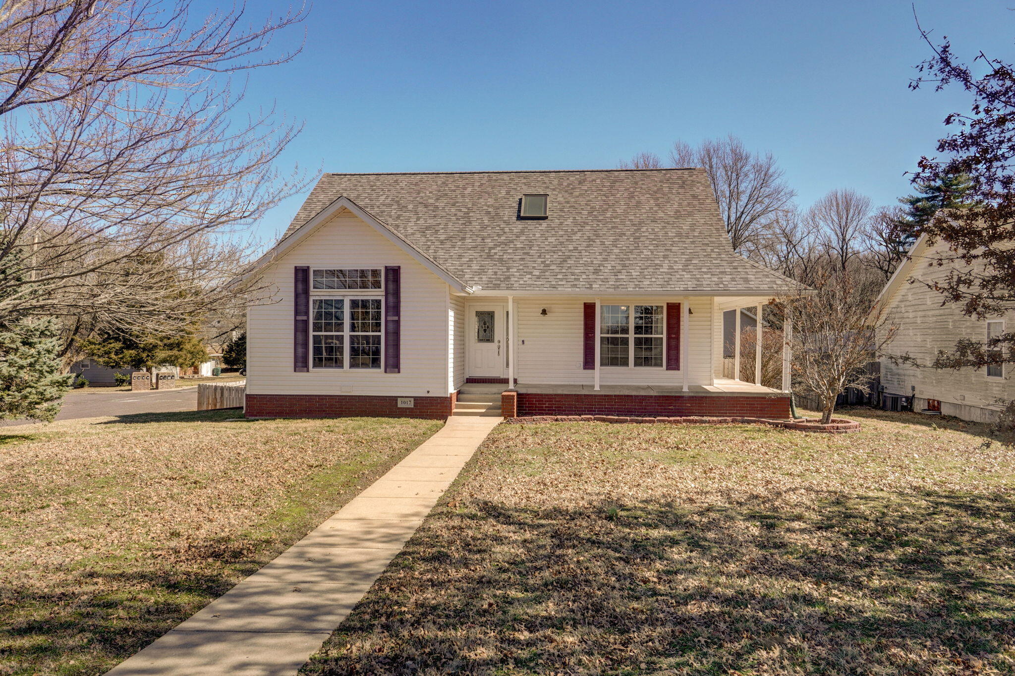 1017 Oakdale Lane Property Photo