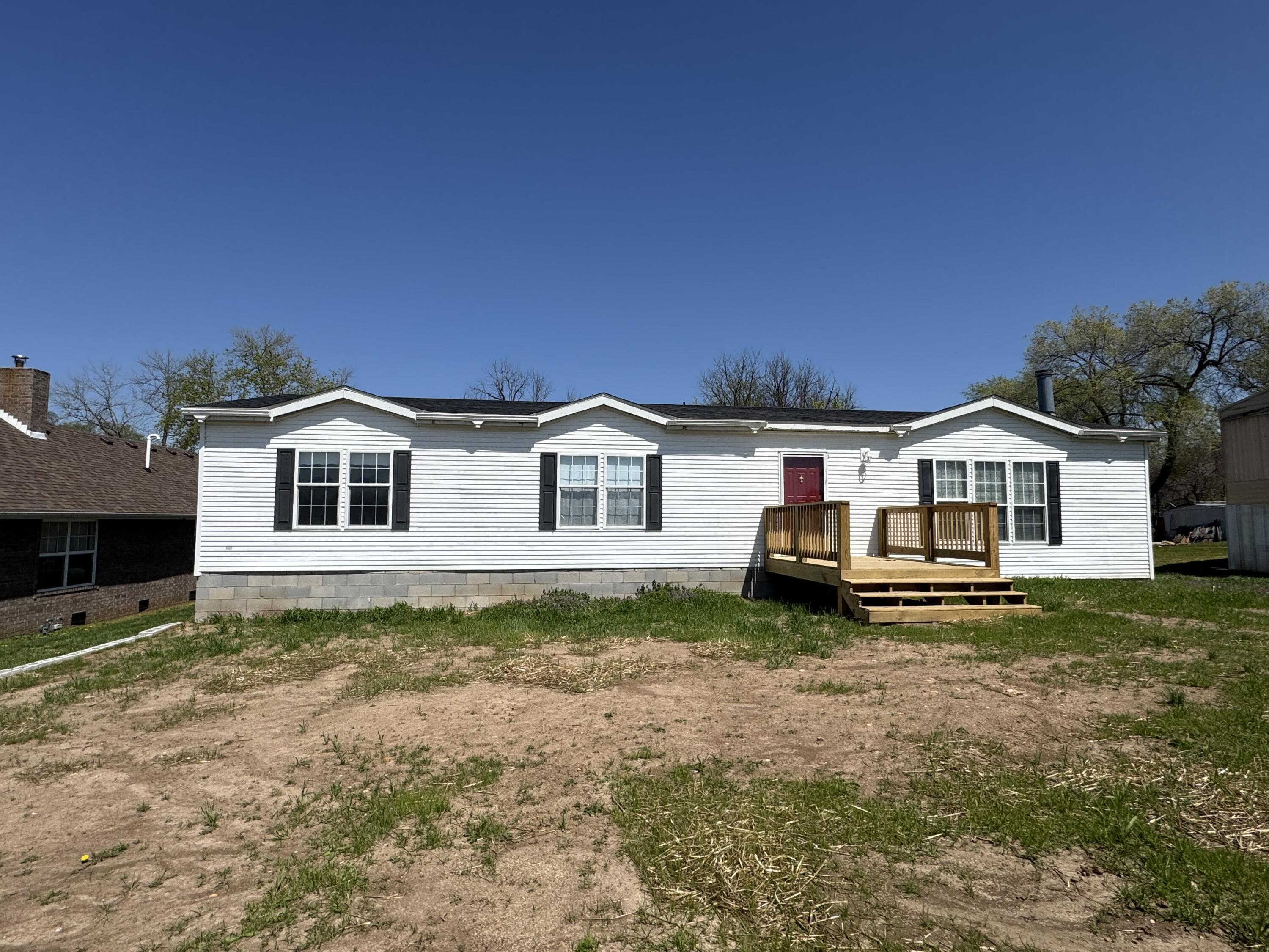 604 West Cave Street Property Photo