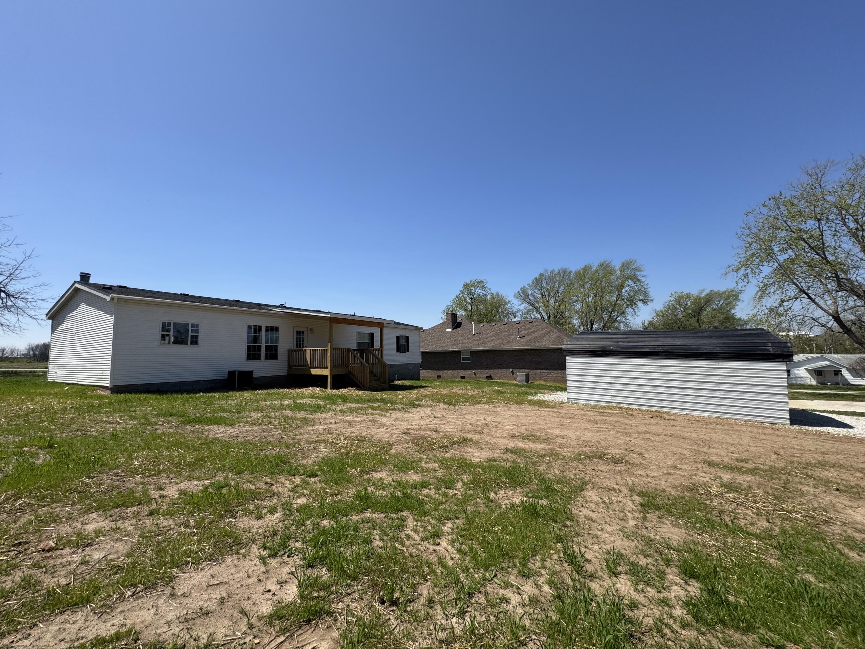 604 West Cave Street Property Photo 5