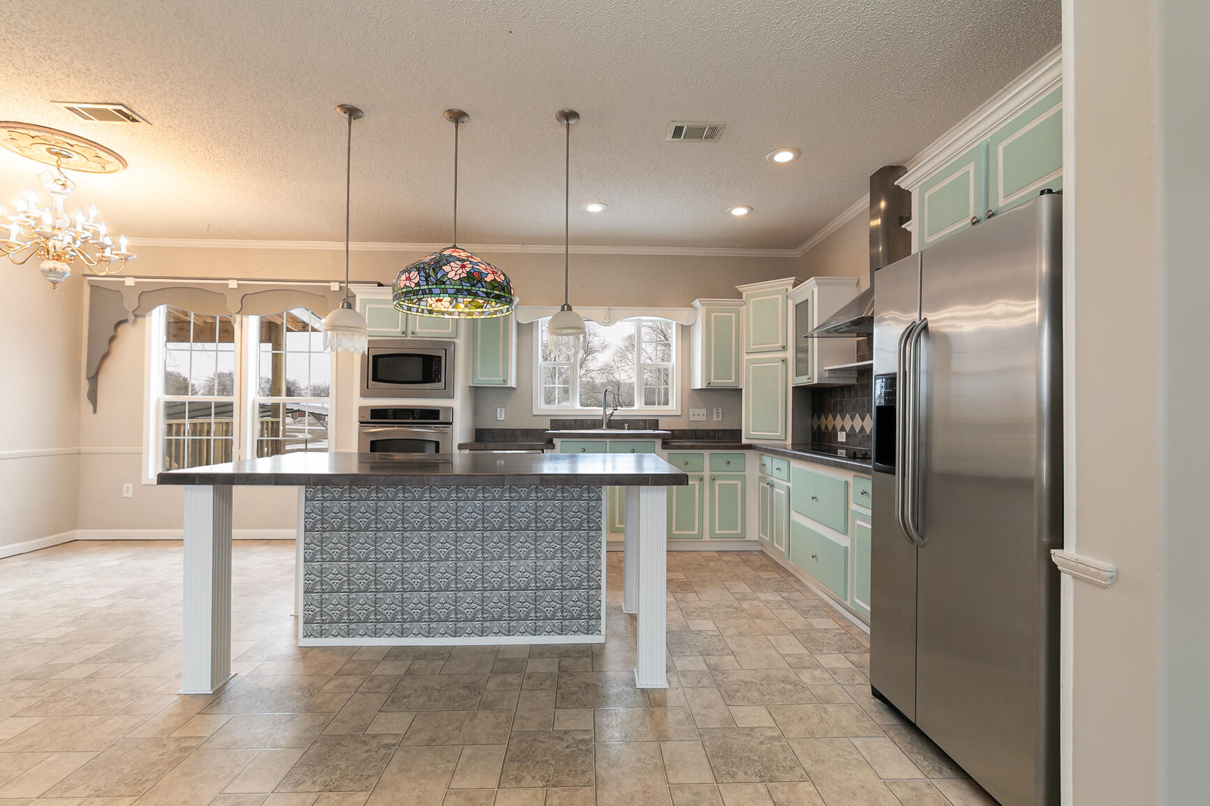 604 West Cave Street Property Photo 14