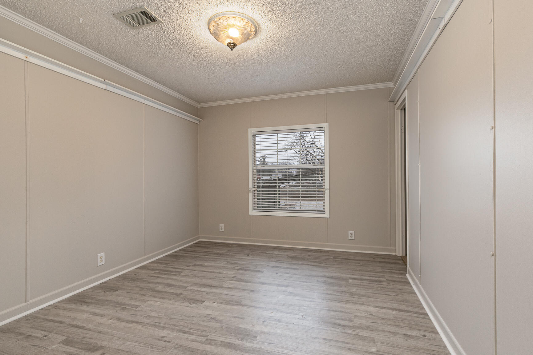604 West Cave Street Property Photo 26