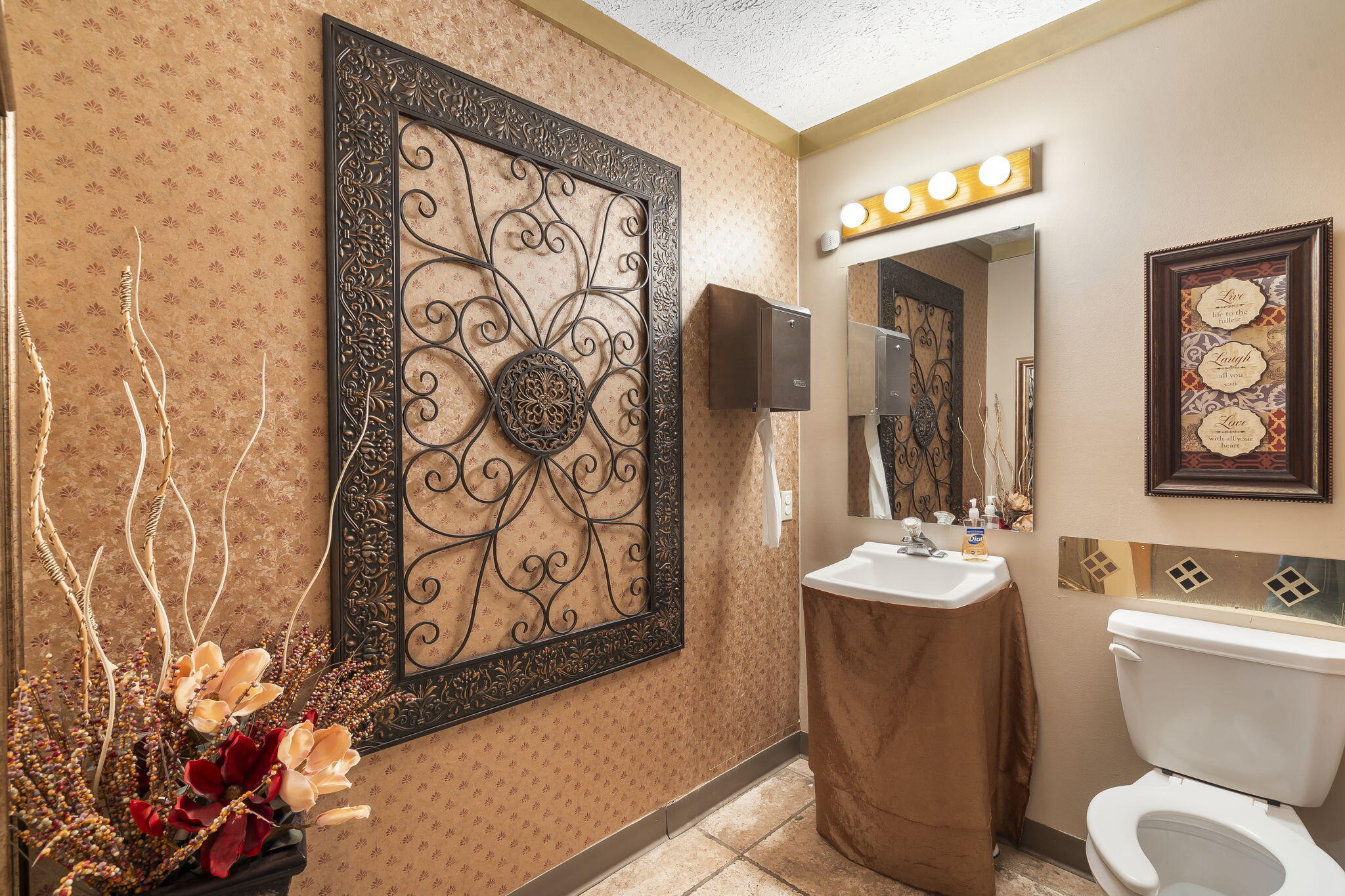 1 Woodland Avenue Property Photo 32