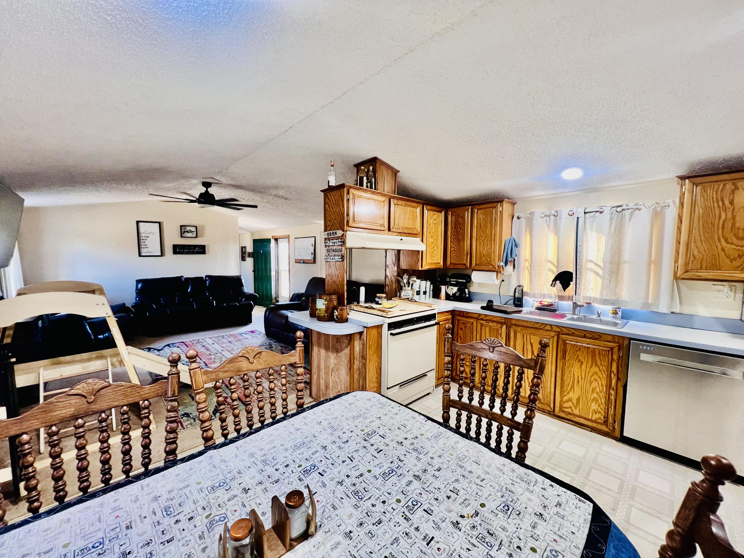 8433 Plum Valley Road Property Photo 4