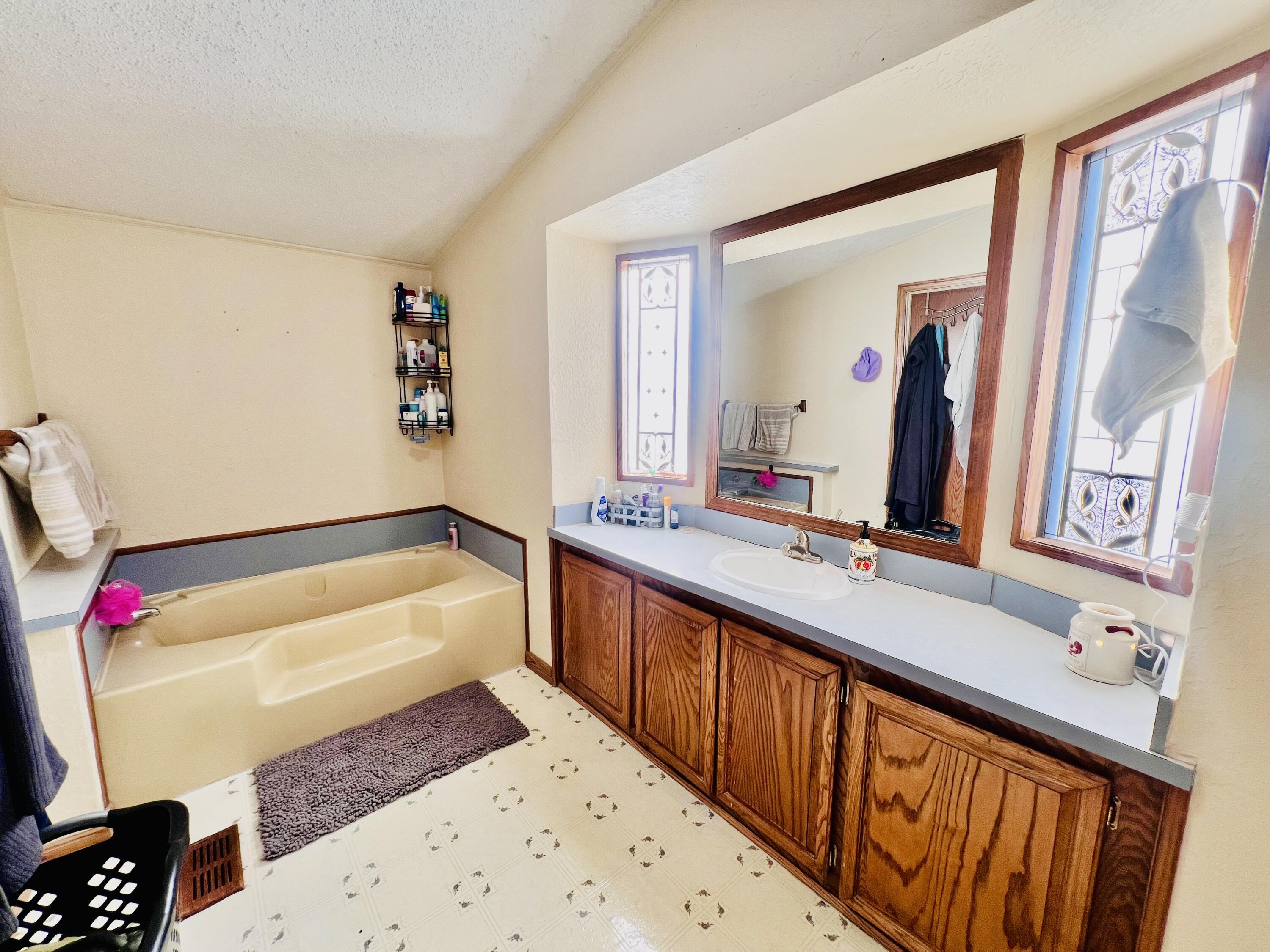 8433 Plum Valley Road Property Photo 9