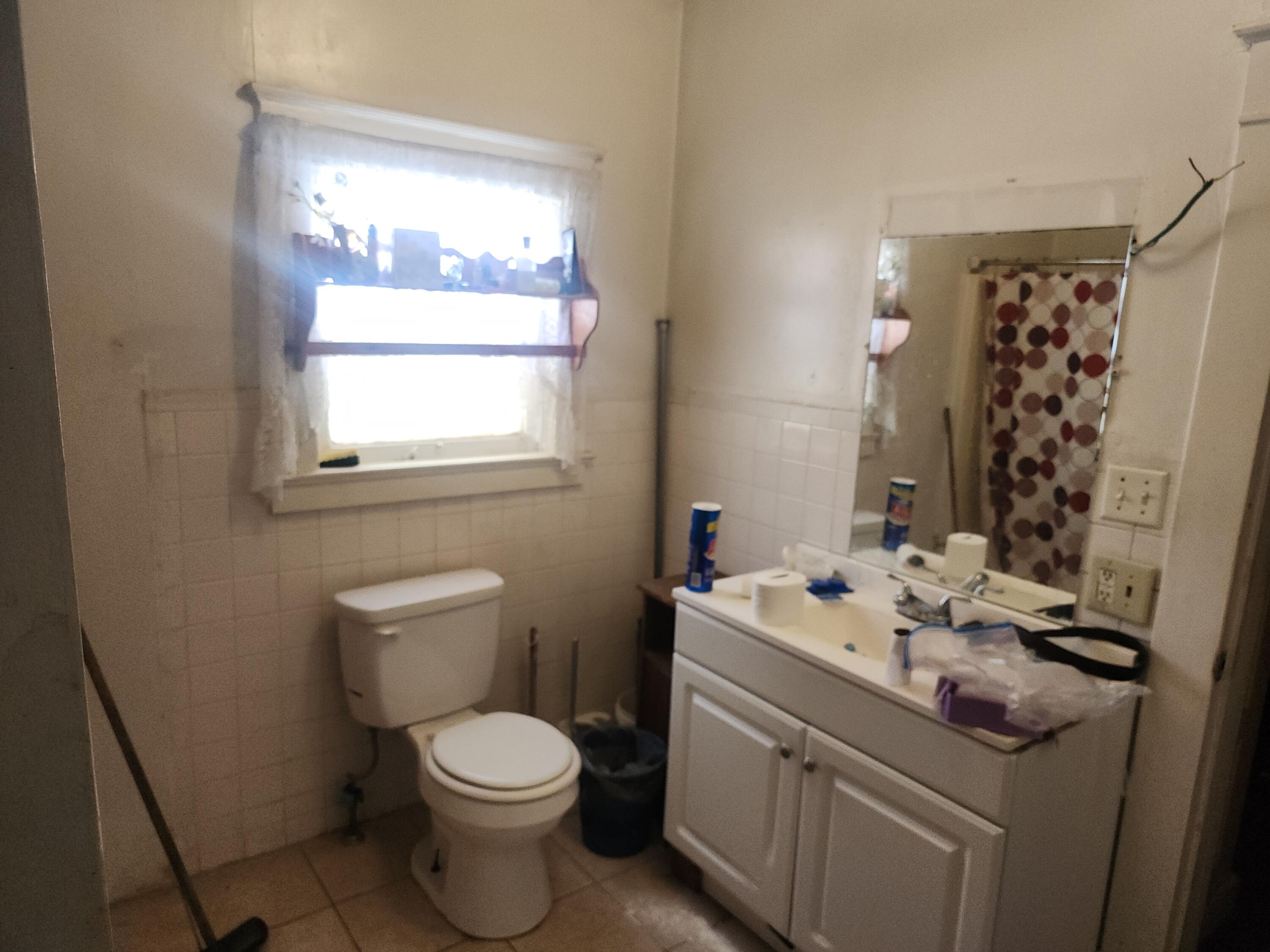 300 North Lincoln Street Property Photo 7