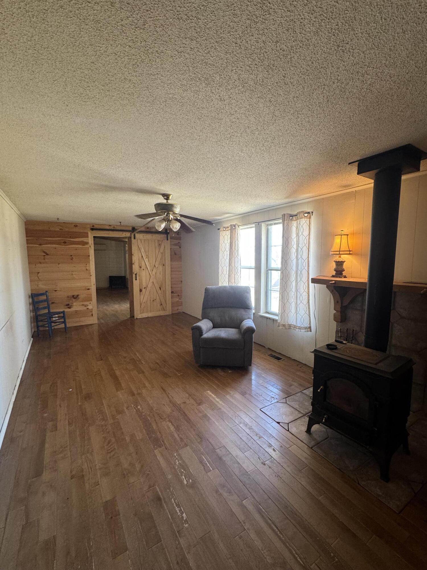 19410 Urchin Drive Property Photo 16