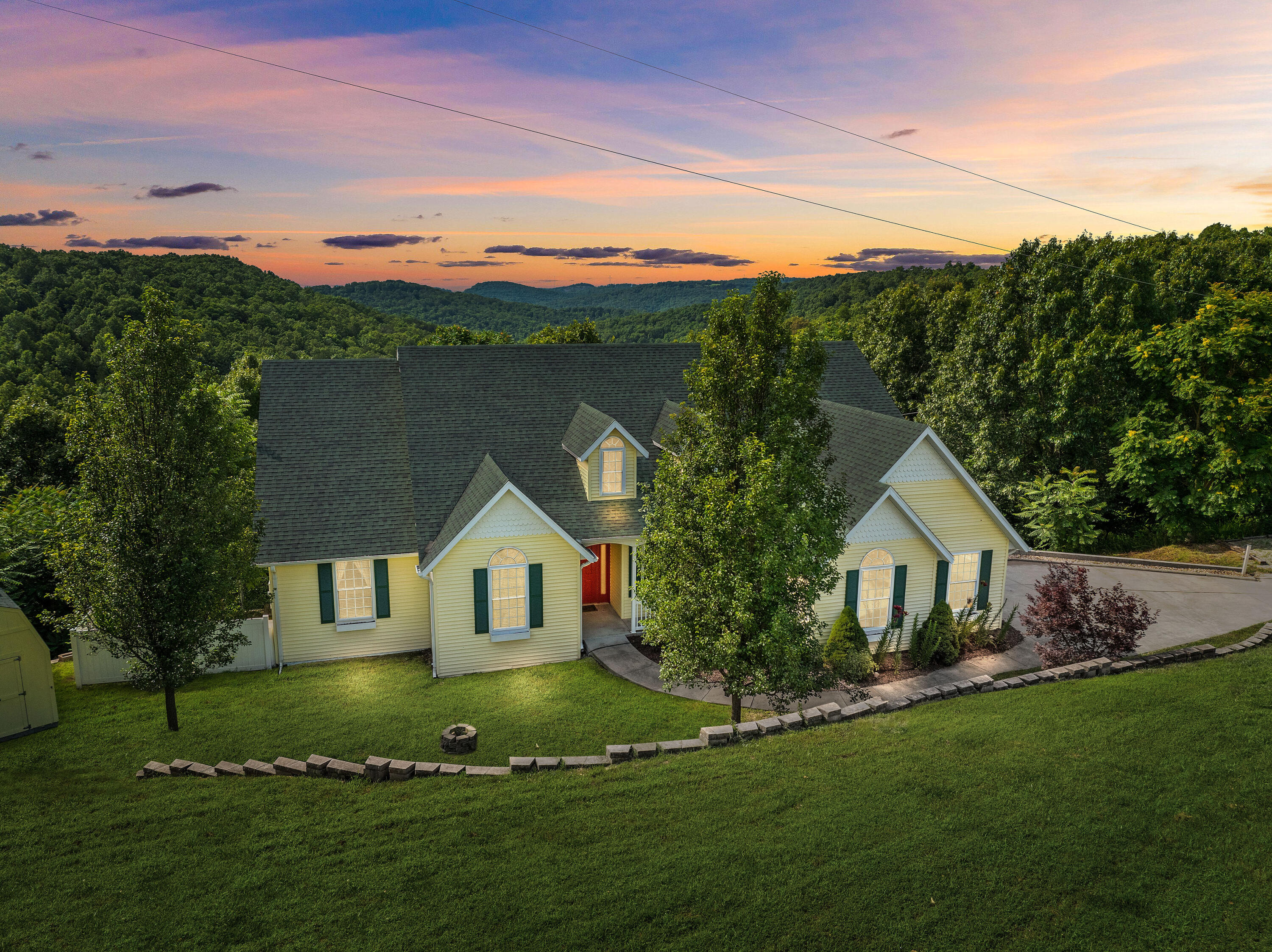 1414 Day Road Property Photo 3