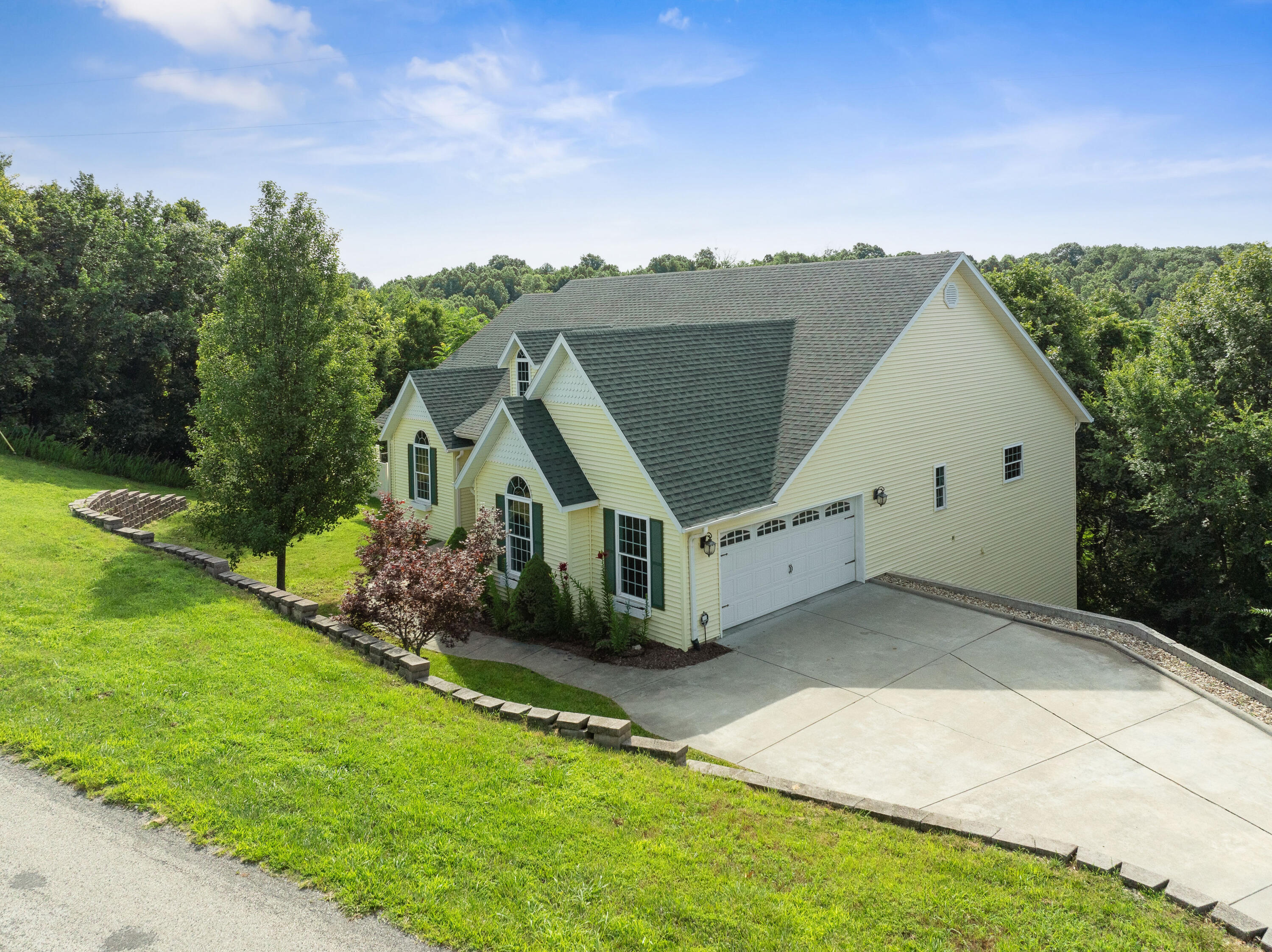1414 Day Road Property Photo 6