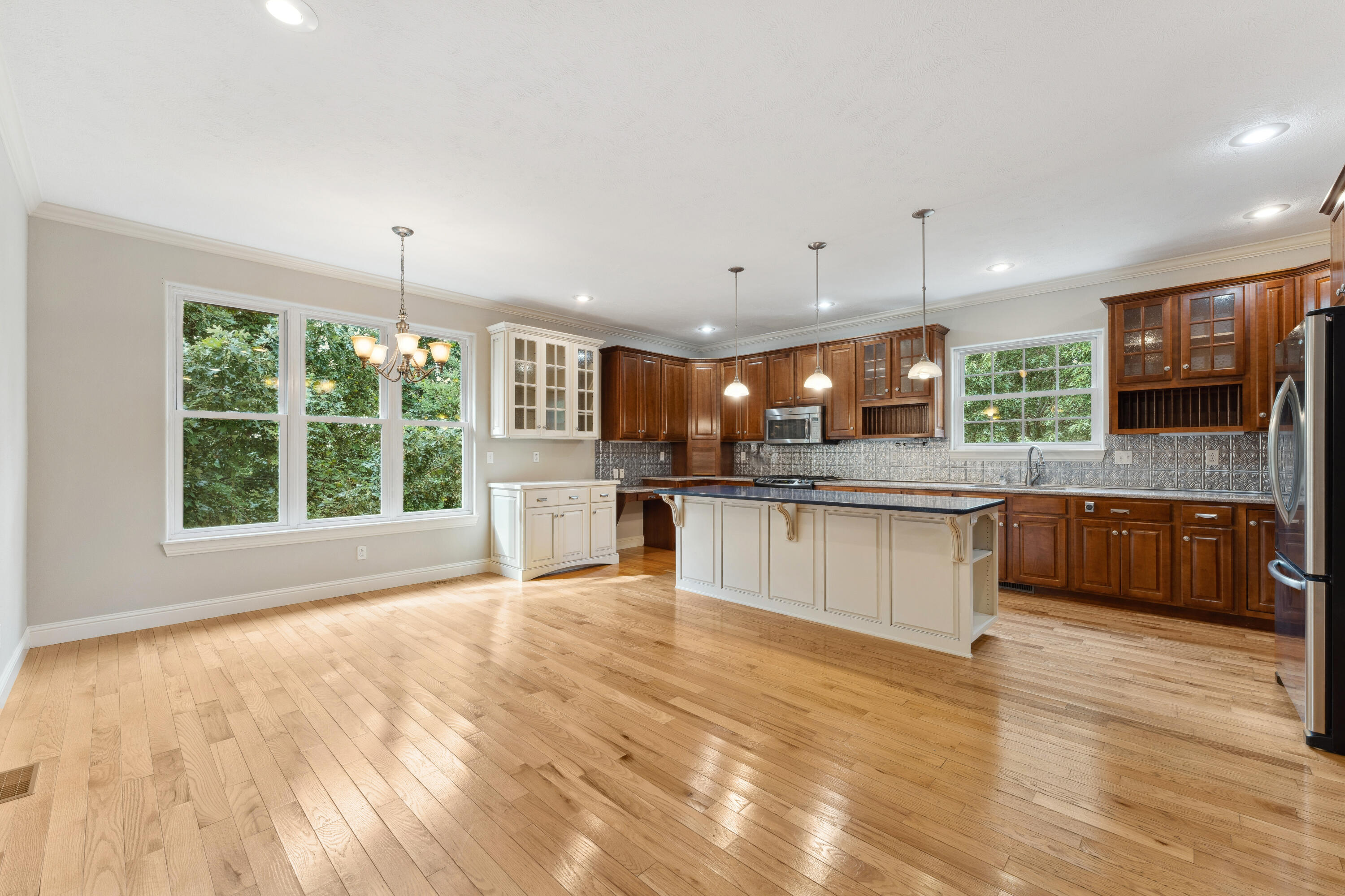 1414 Day Road Property Photo 22