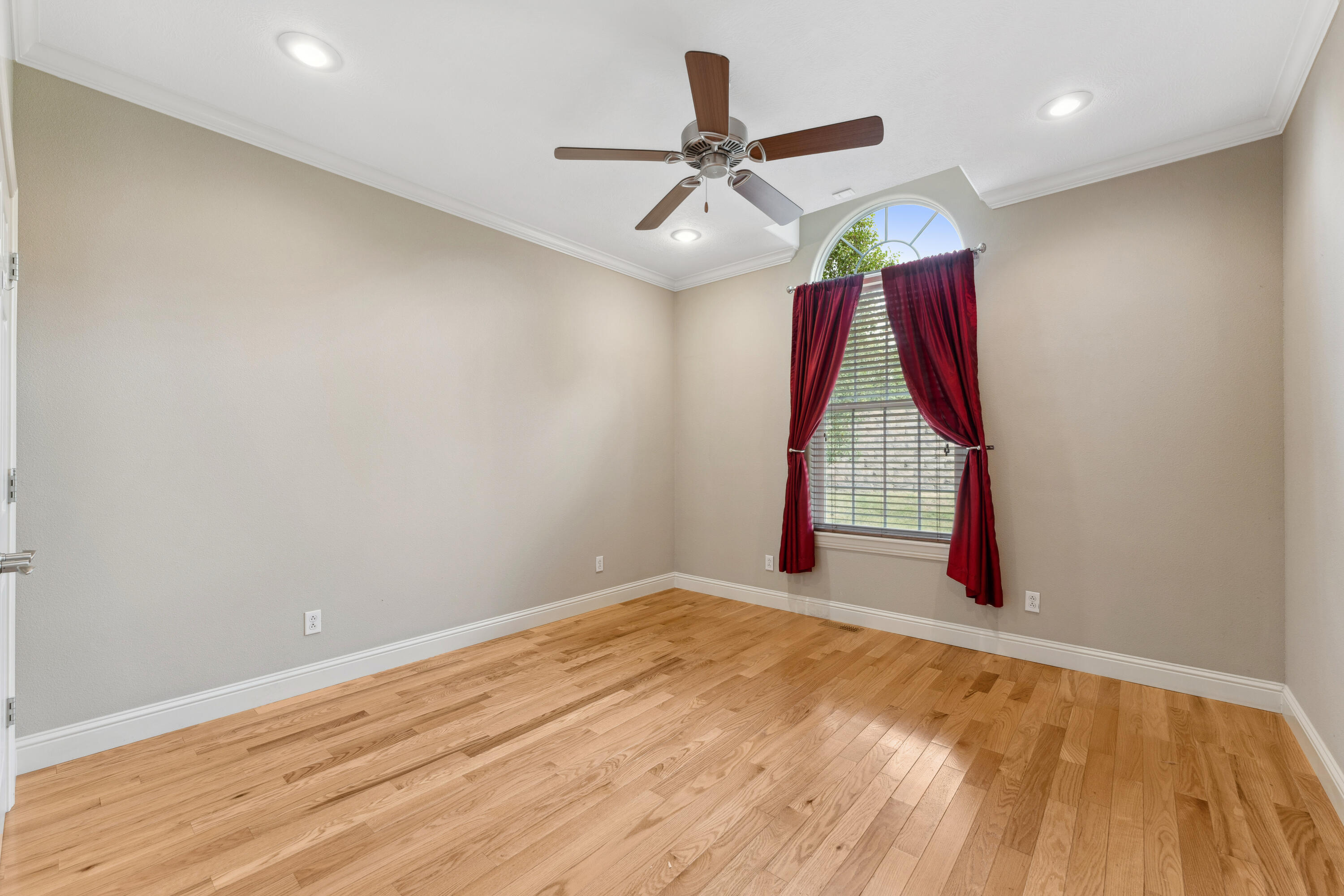 1414 Day Road Property Photo 36