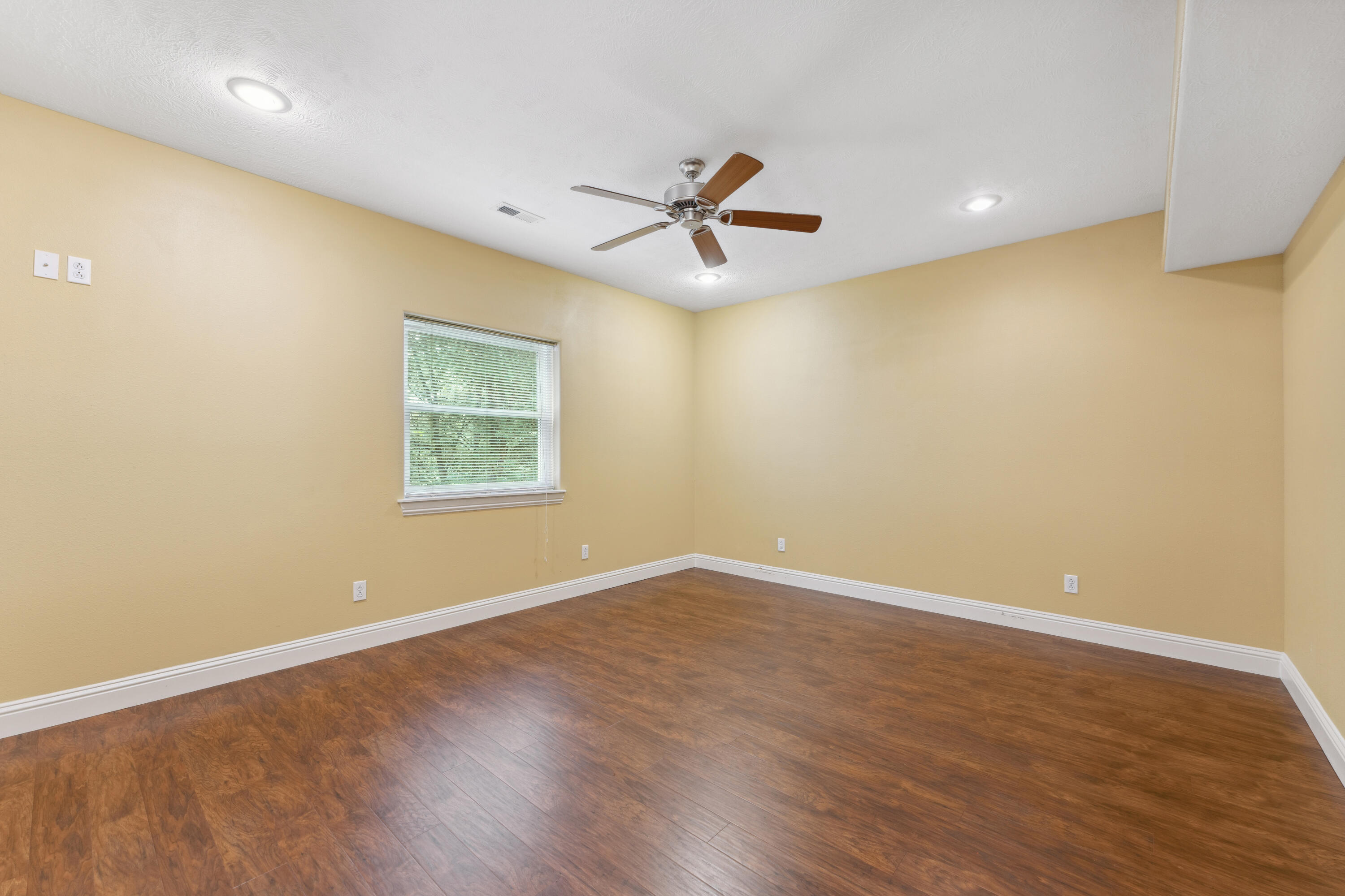 1414 Day Road Property Photo 47