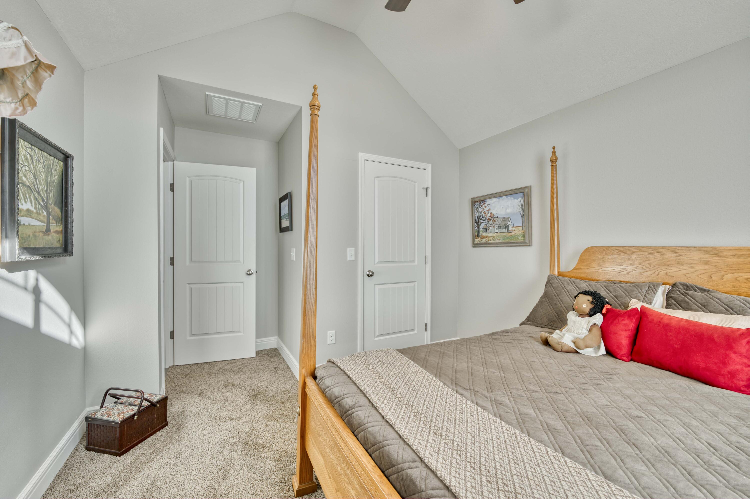 4436 East Kentbrook Drive Property Photo 24