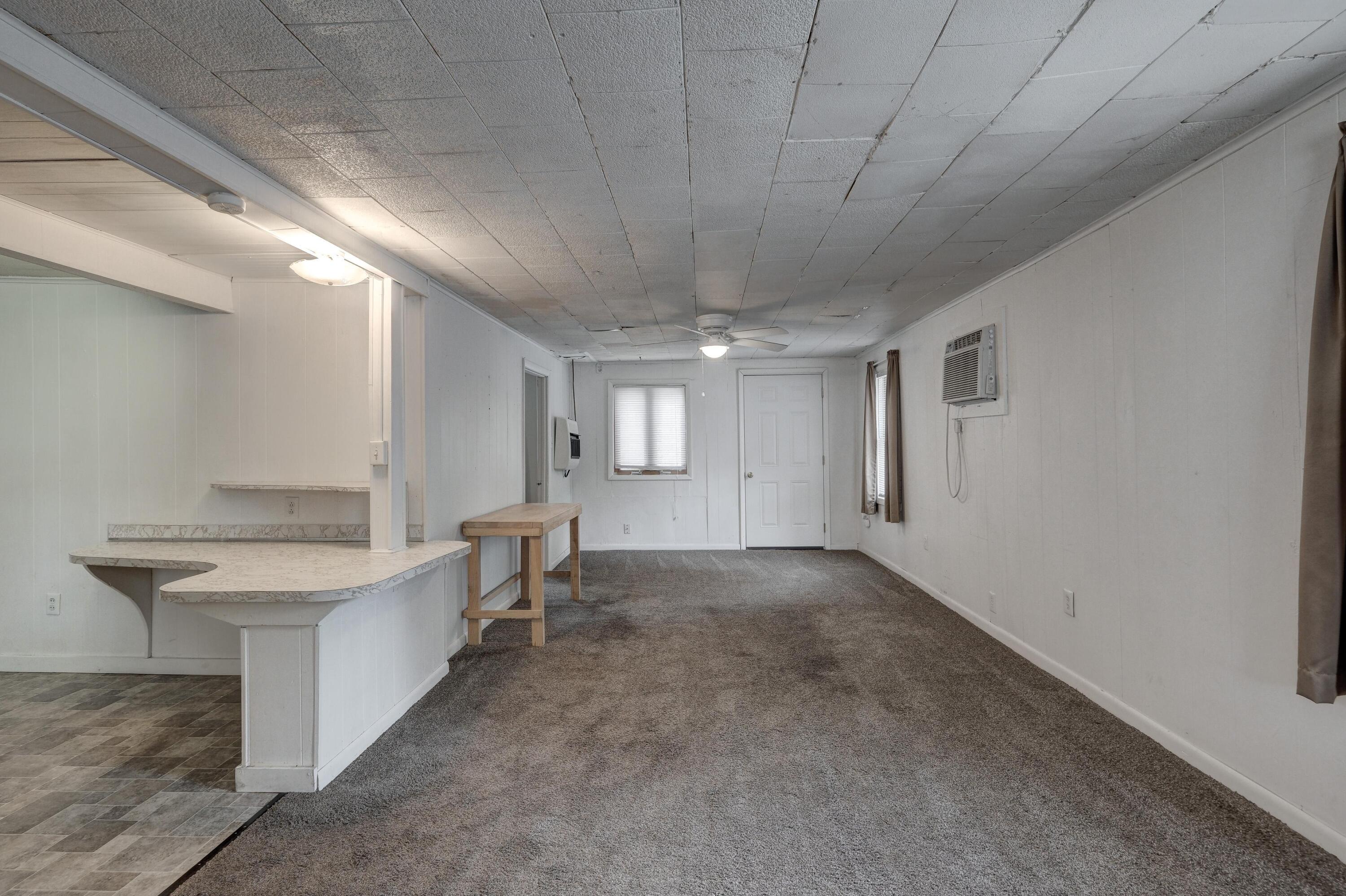 1301 West Broadway Street Property Photo 2