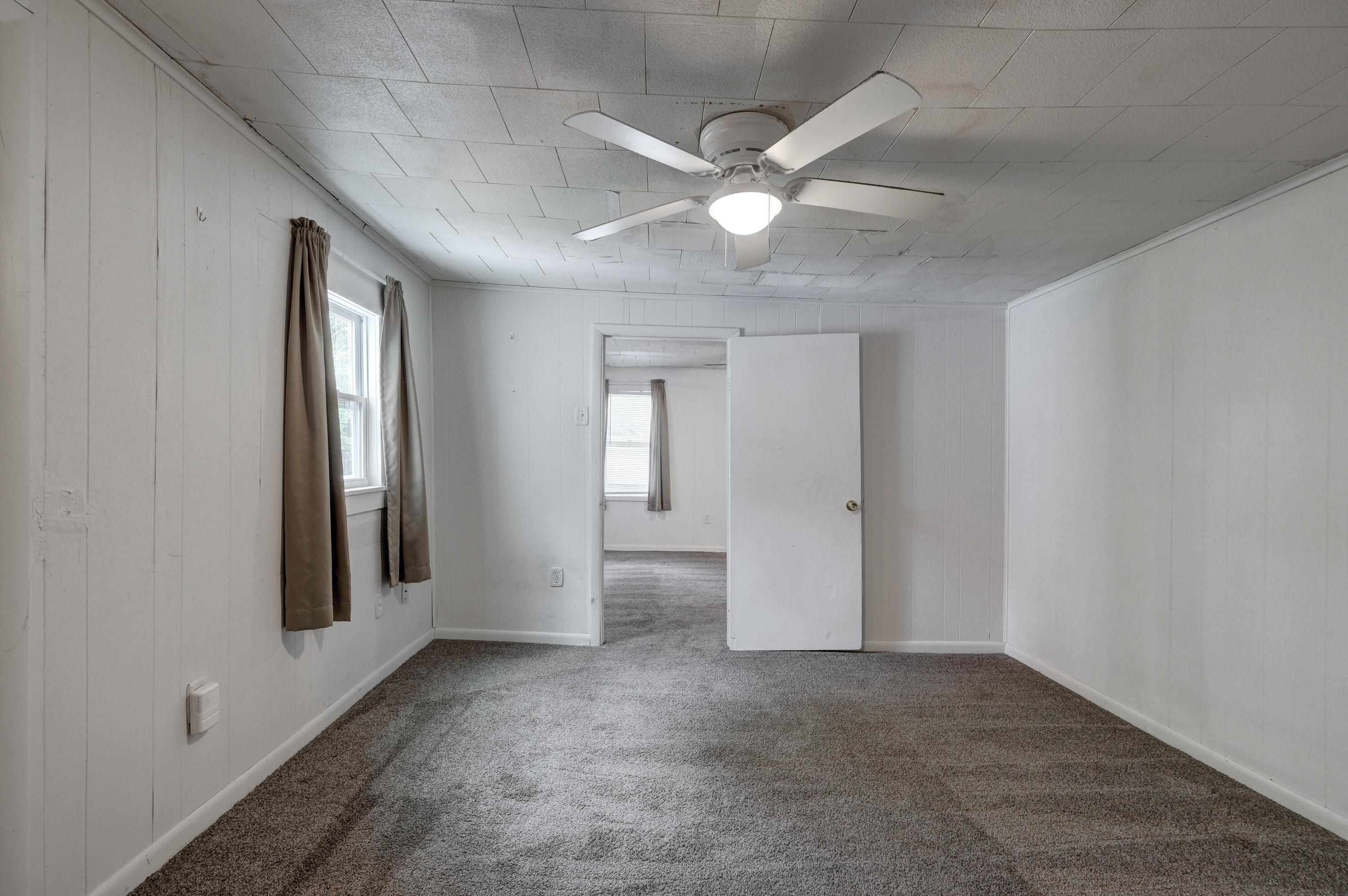 1301 West Broadway Street Property Photo 9
